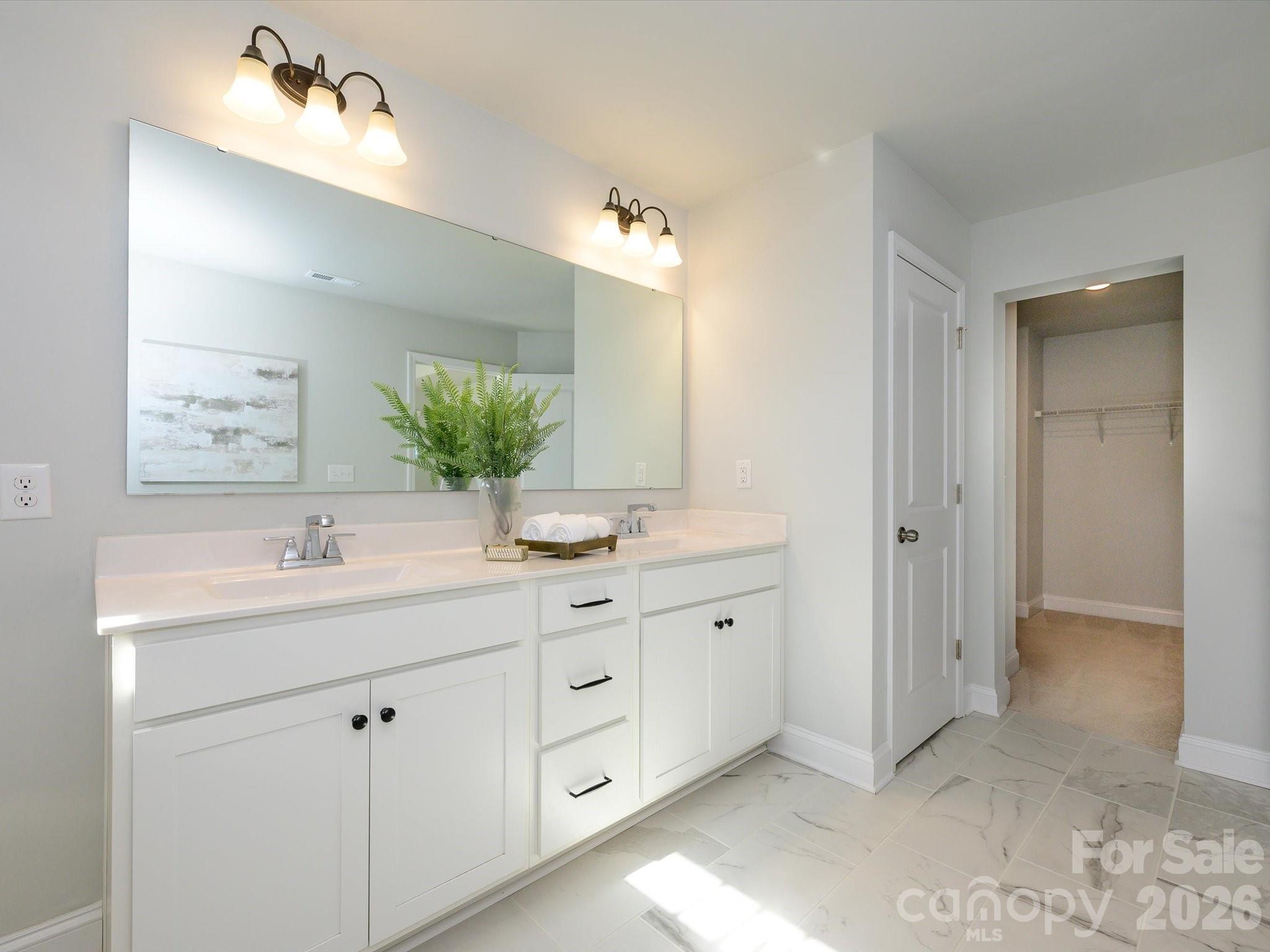 339 Ladybird Lane — Pineville
