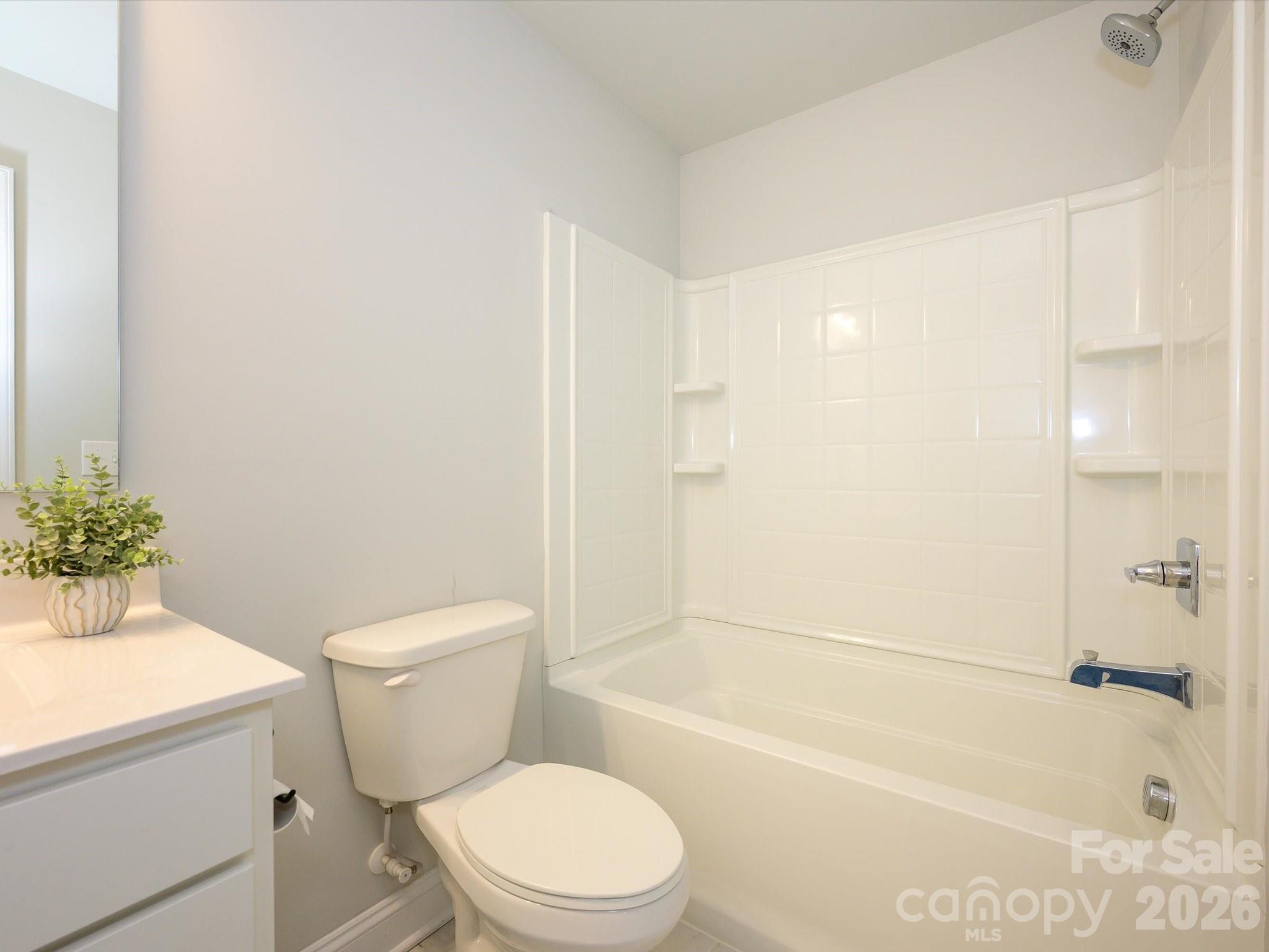 339 Ladybird Lane — Pineville