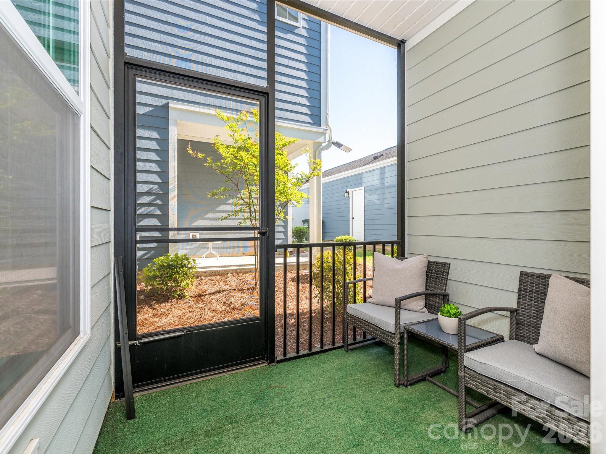 339 Ladybird Lane — Pineville