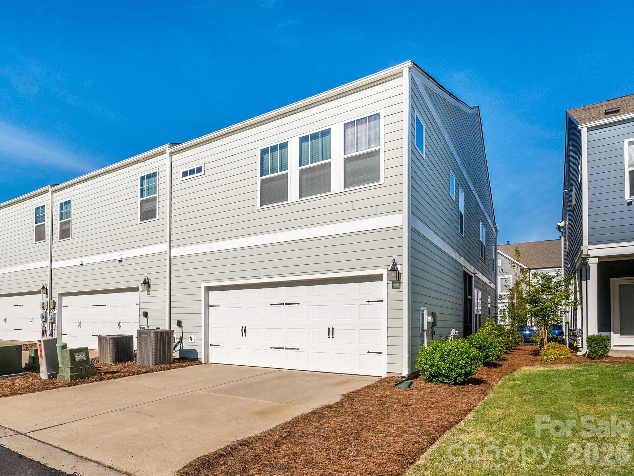 339 Ladybird Lane — Pineville
