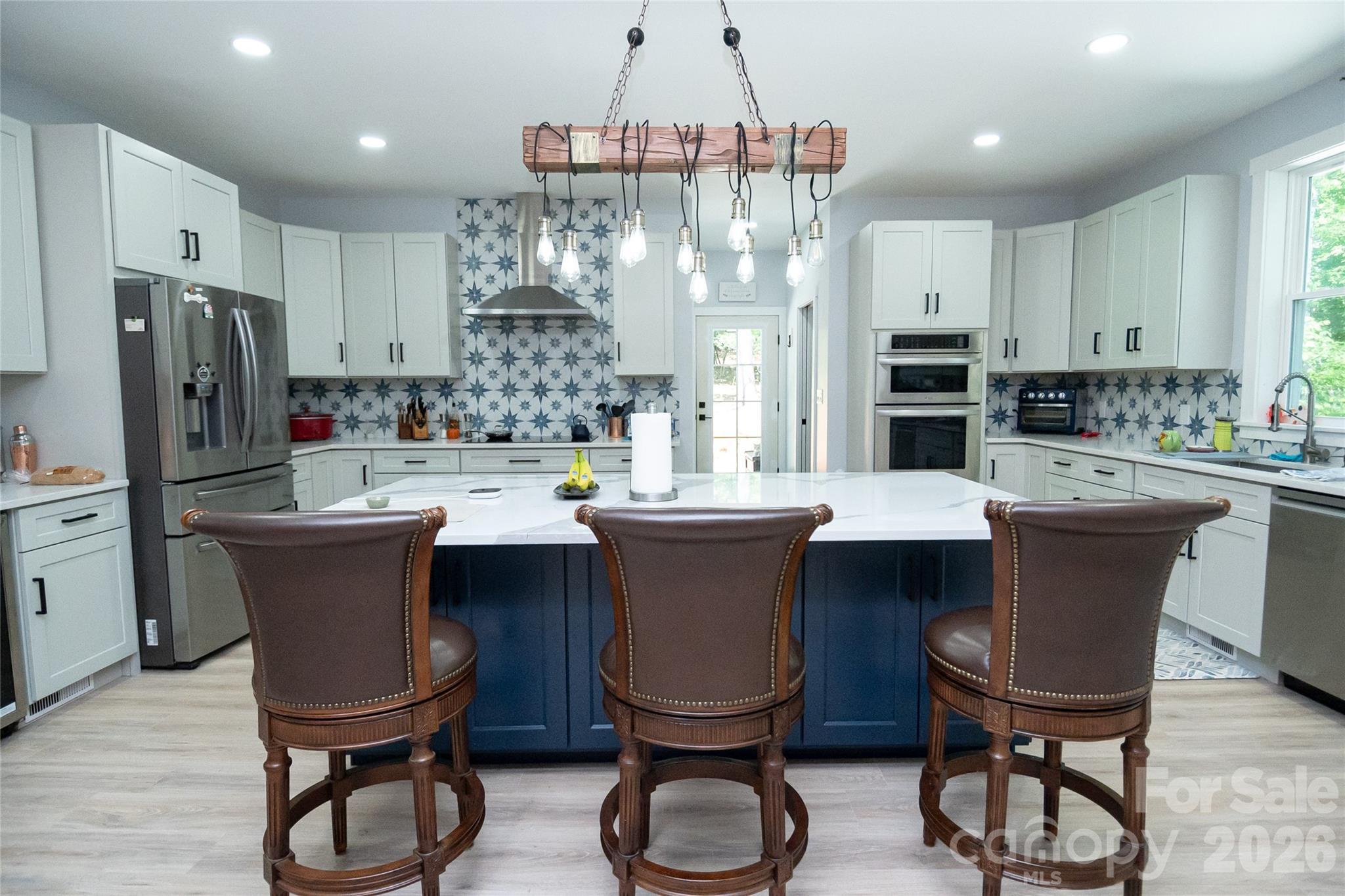 2371 W Paradise Harbor Drive — Connelly Springs
