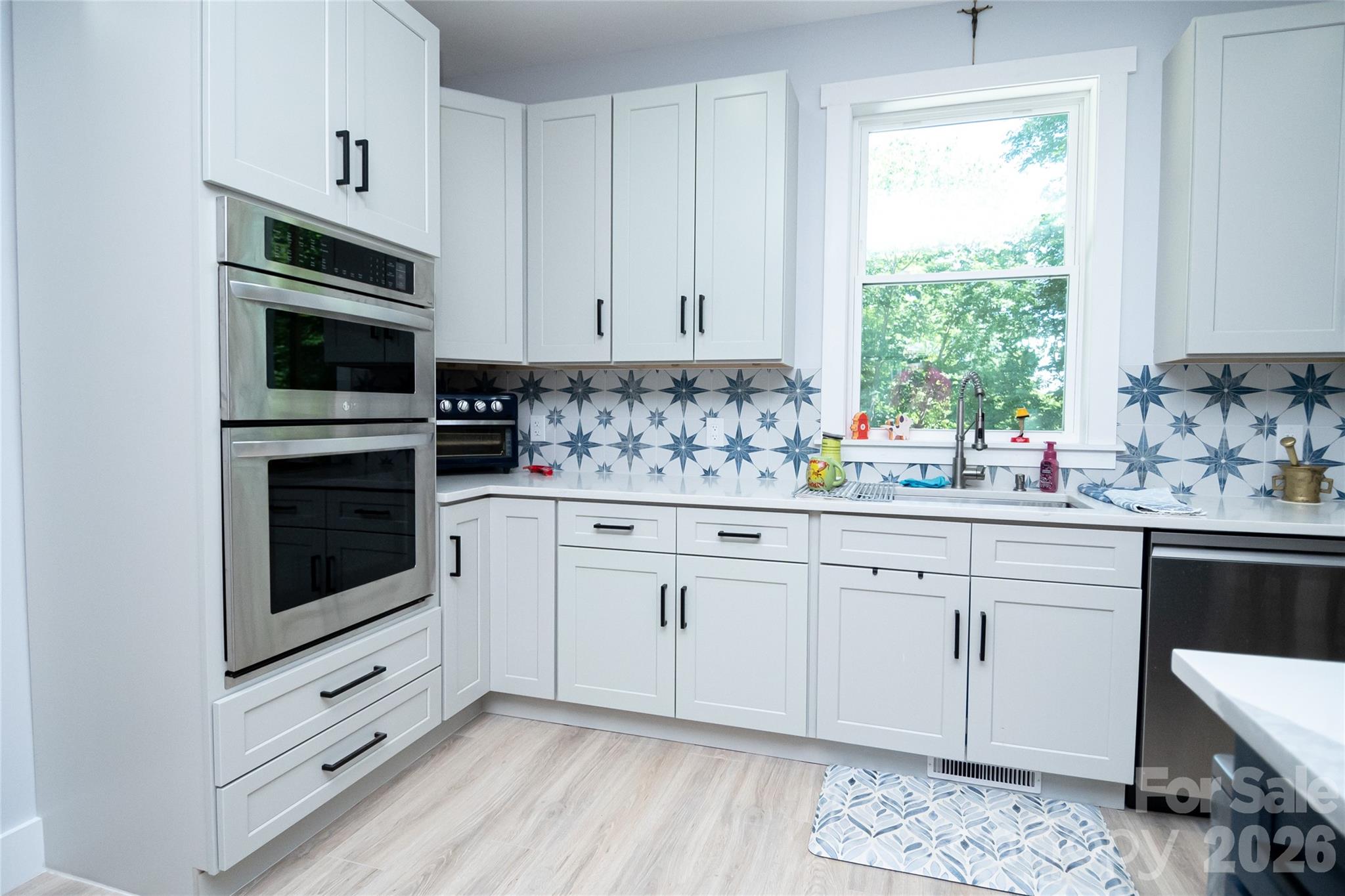 2371 W Paradise Harbor Drive — Connelly Springs