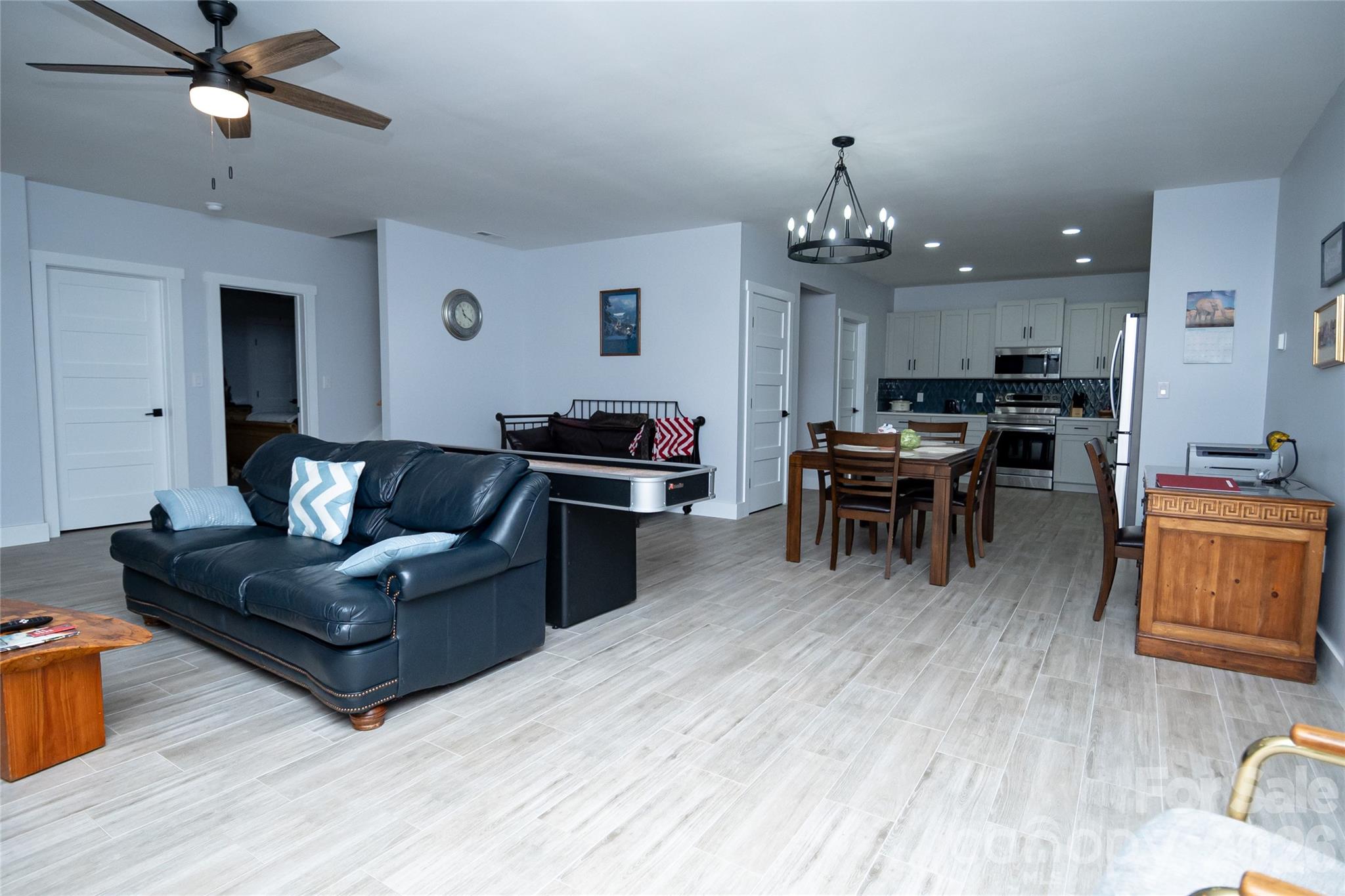 2371 W Paradise Harbor Drive — Connelly Springs