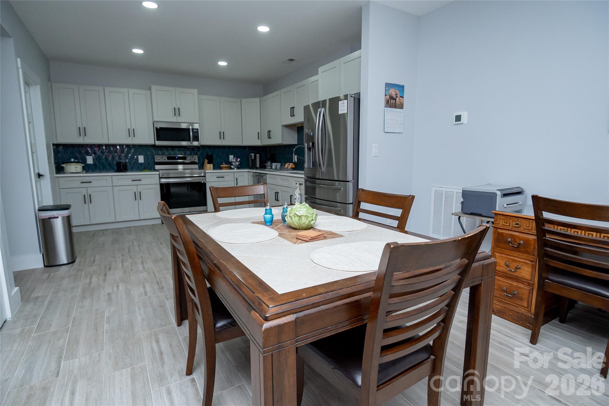 2371 W Paradise Harbor Drive — Connelly Springs