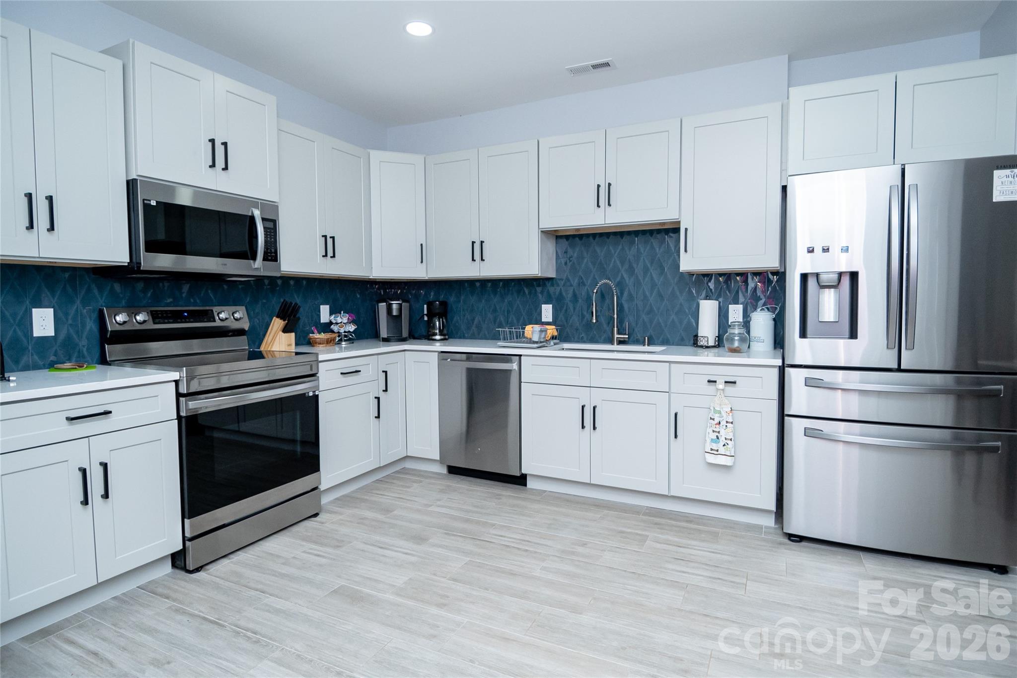 2371 W Paradise Harbor Drive — Connelly Springs