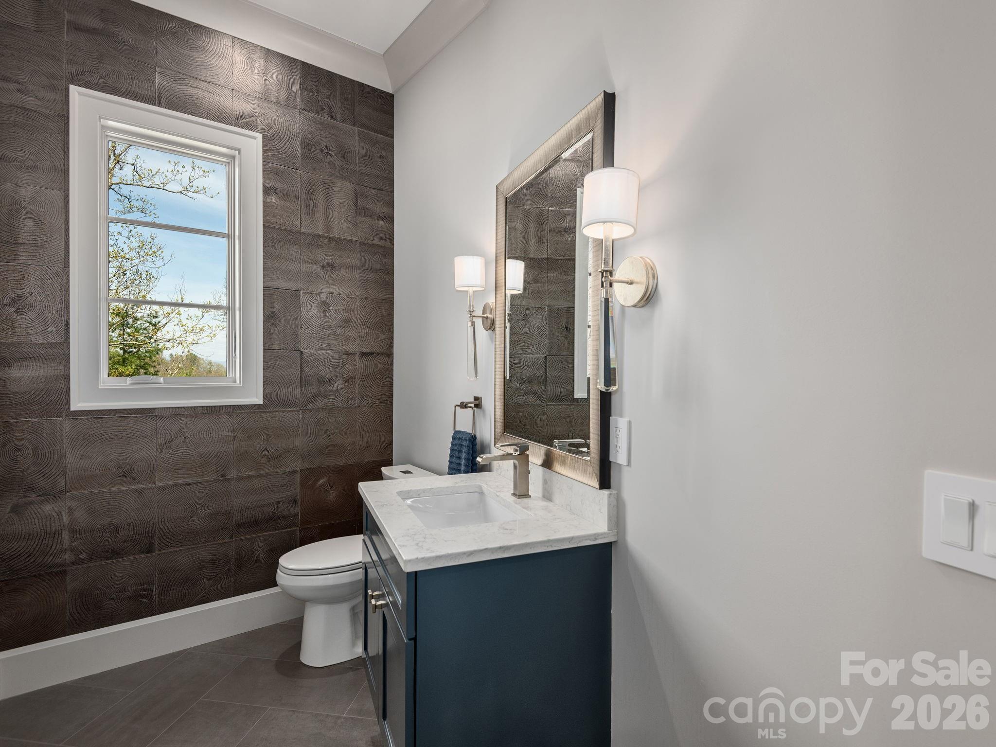 642 Altamont View — Asheville
