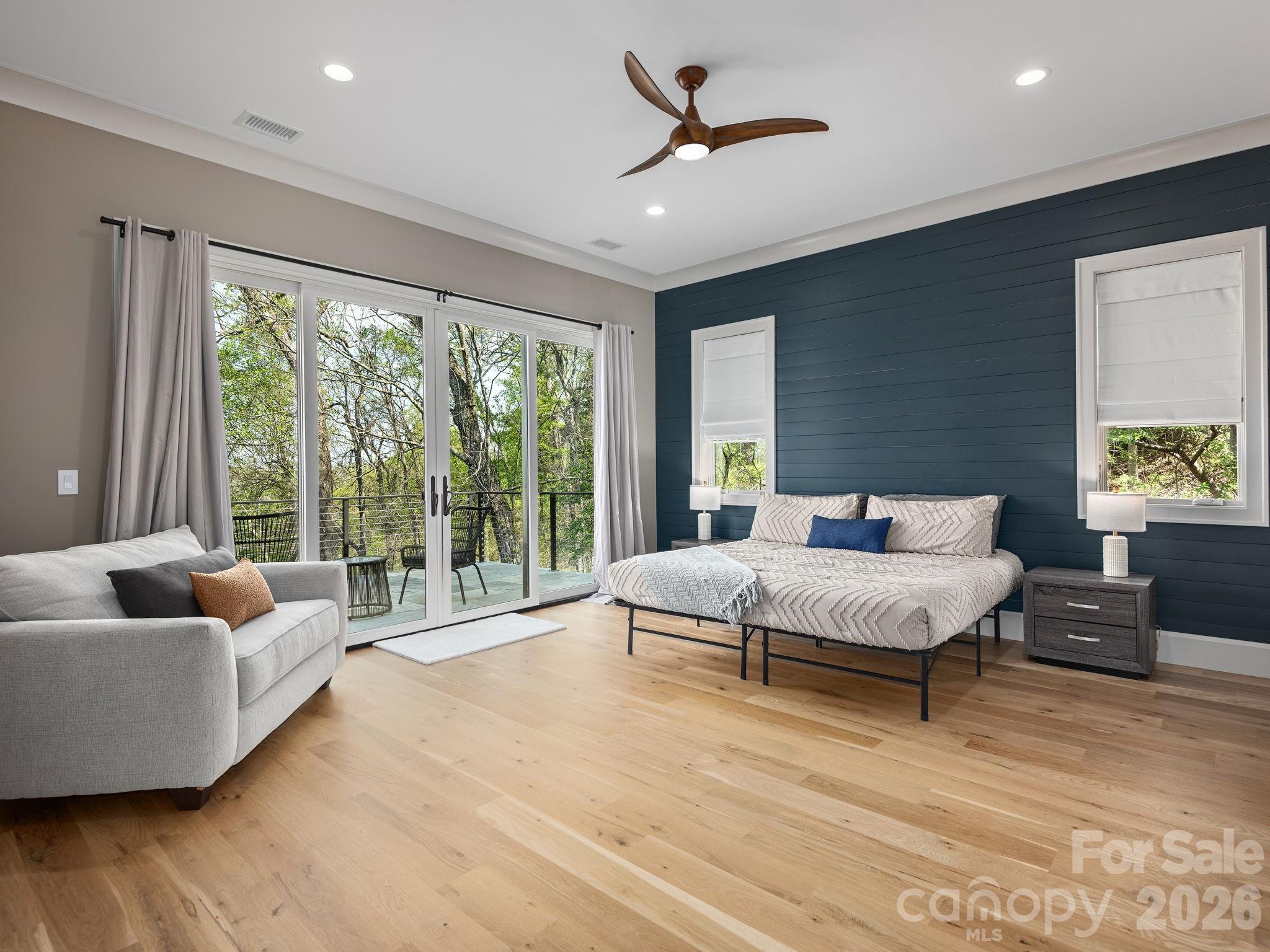 642 Altamont View — Asheville