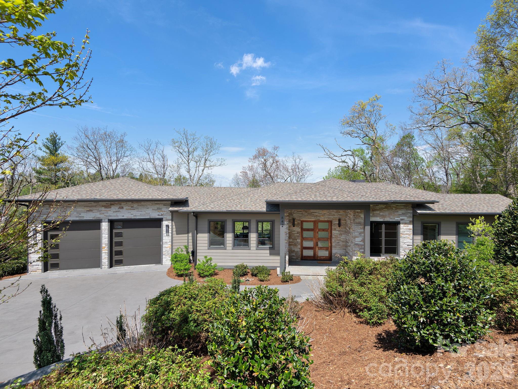 642 Altamont View — Asheville