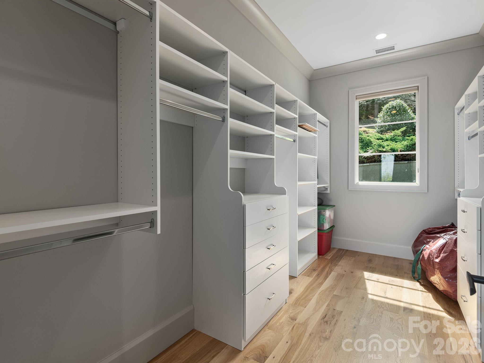 642 Altamont View — Asheville