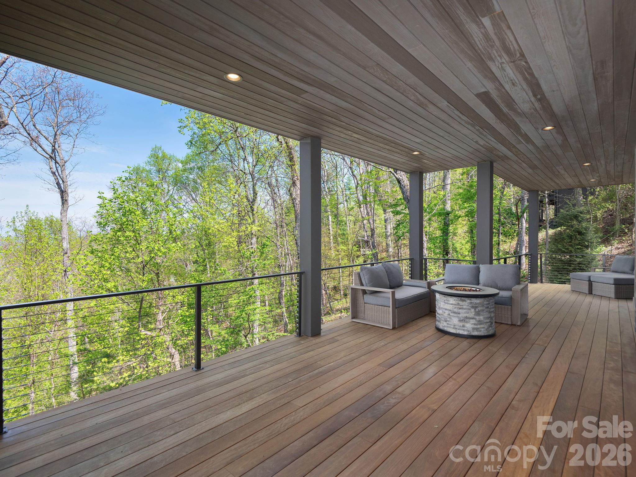 642 Altamont View — Asheville