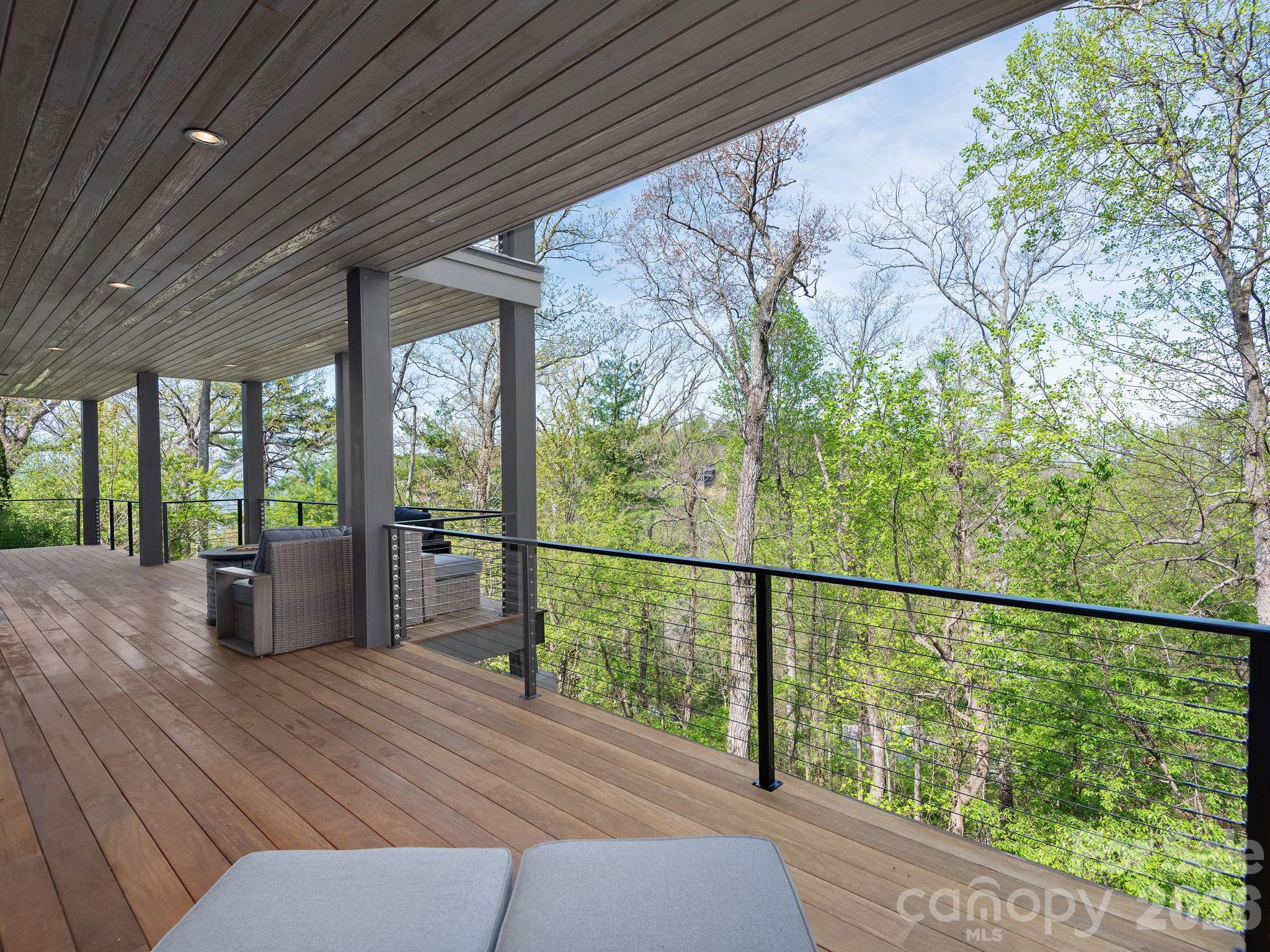 642 Altamont View — Asheville