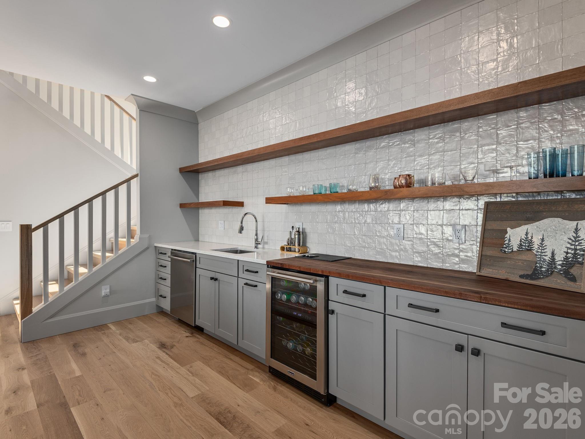 642 Altamont View — Asheville