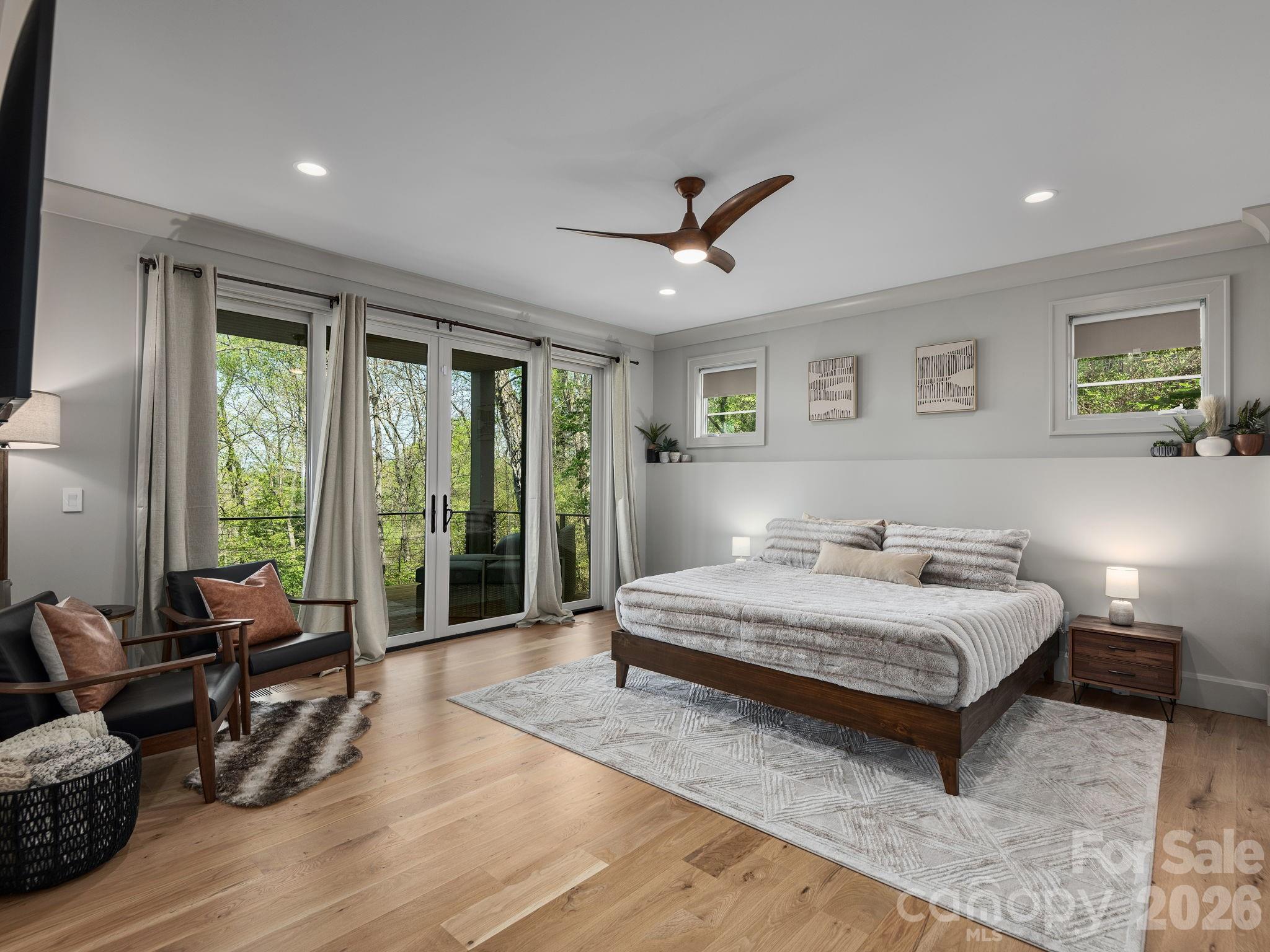 642 Altamont View — Asheville