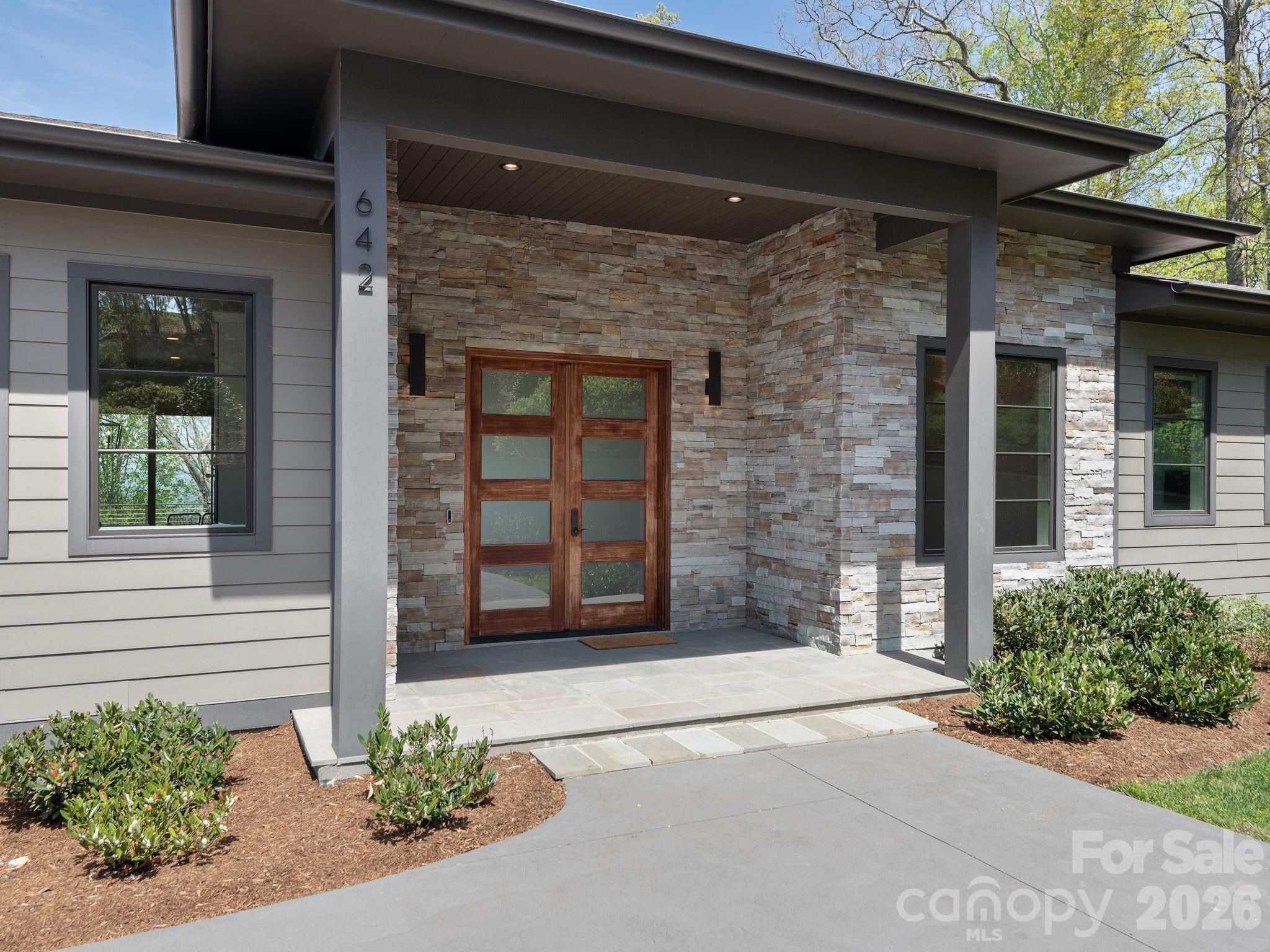 642 Altamont View — Asheville