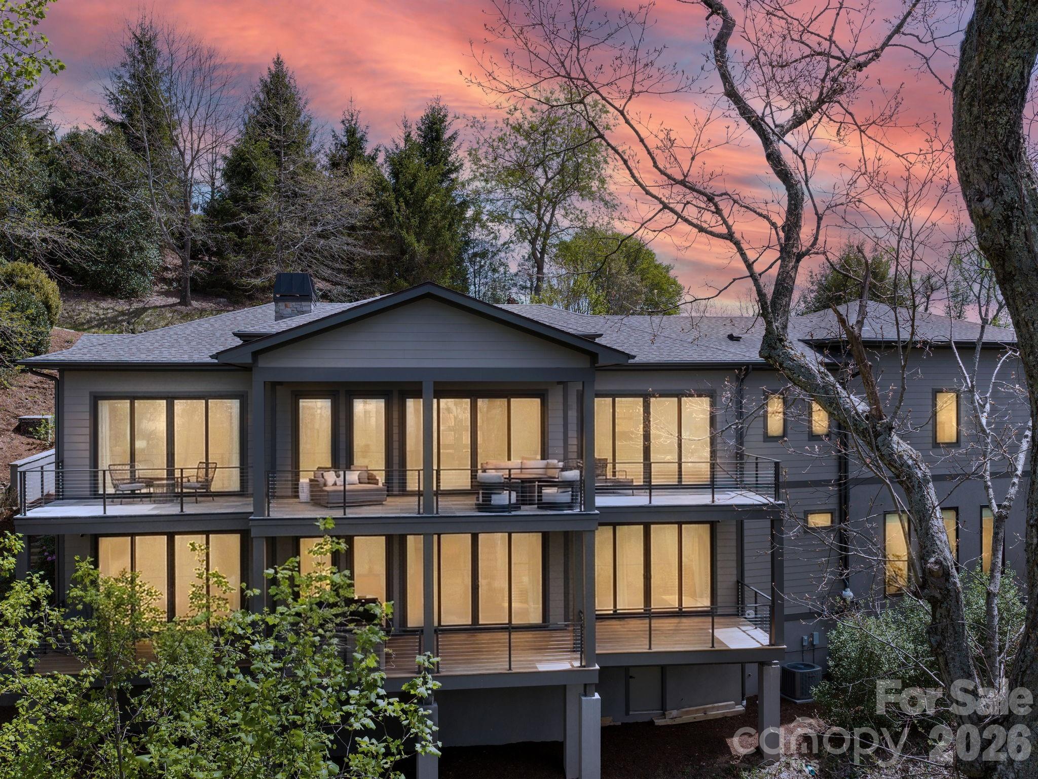 642 Altamont View — Asheville