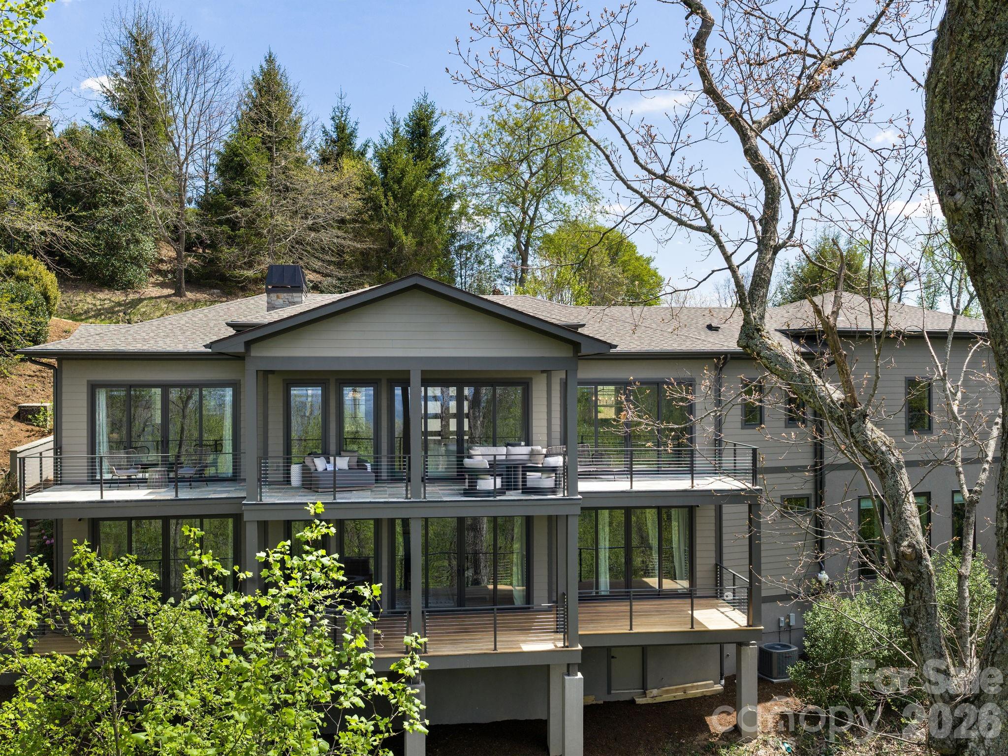 642 Altamont View — Asheville