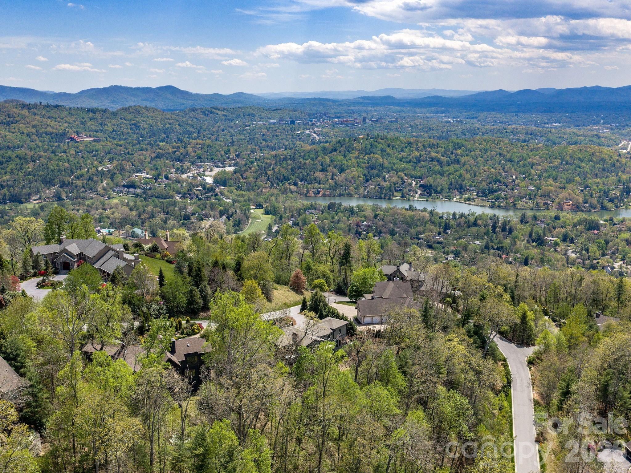 642 Altamont View — Asheville