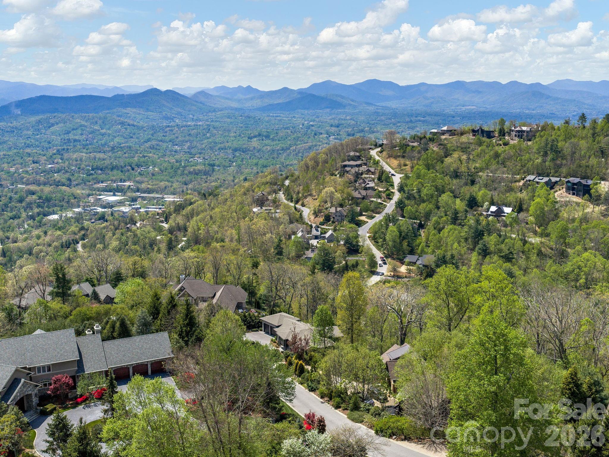 642 Altamont View — Asheville