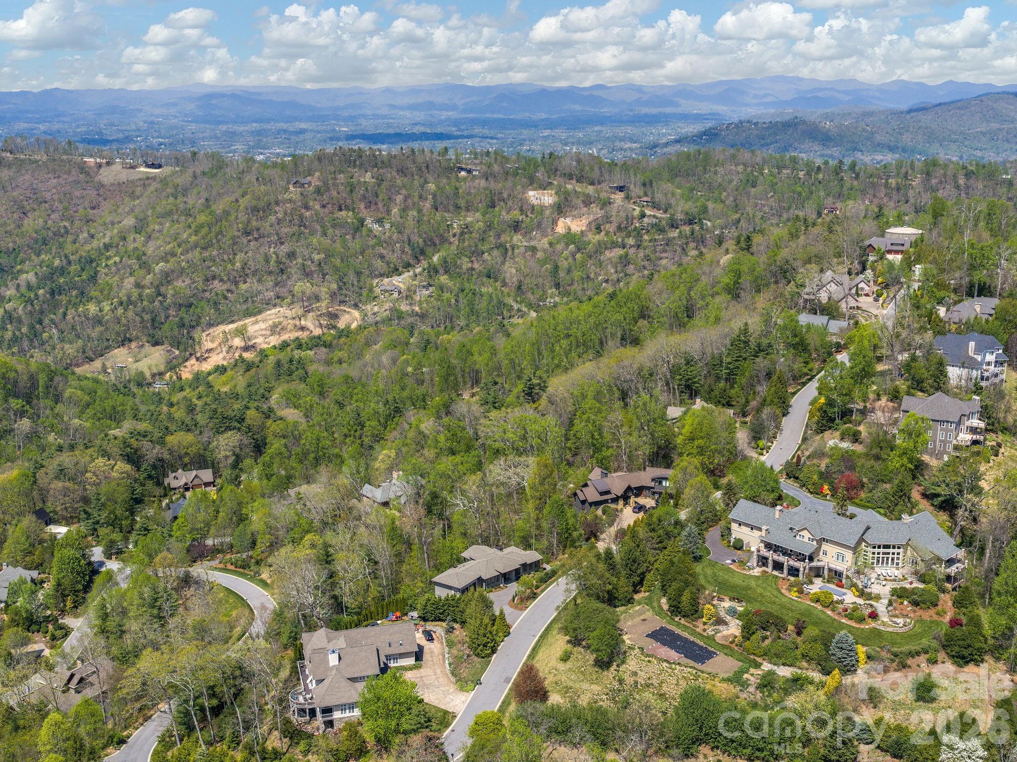642 Altamont View — Asheville