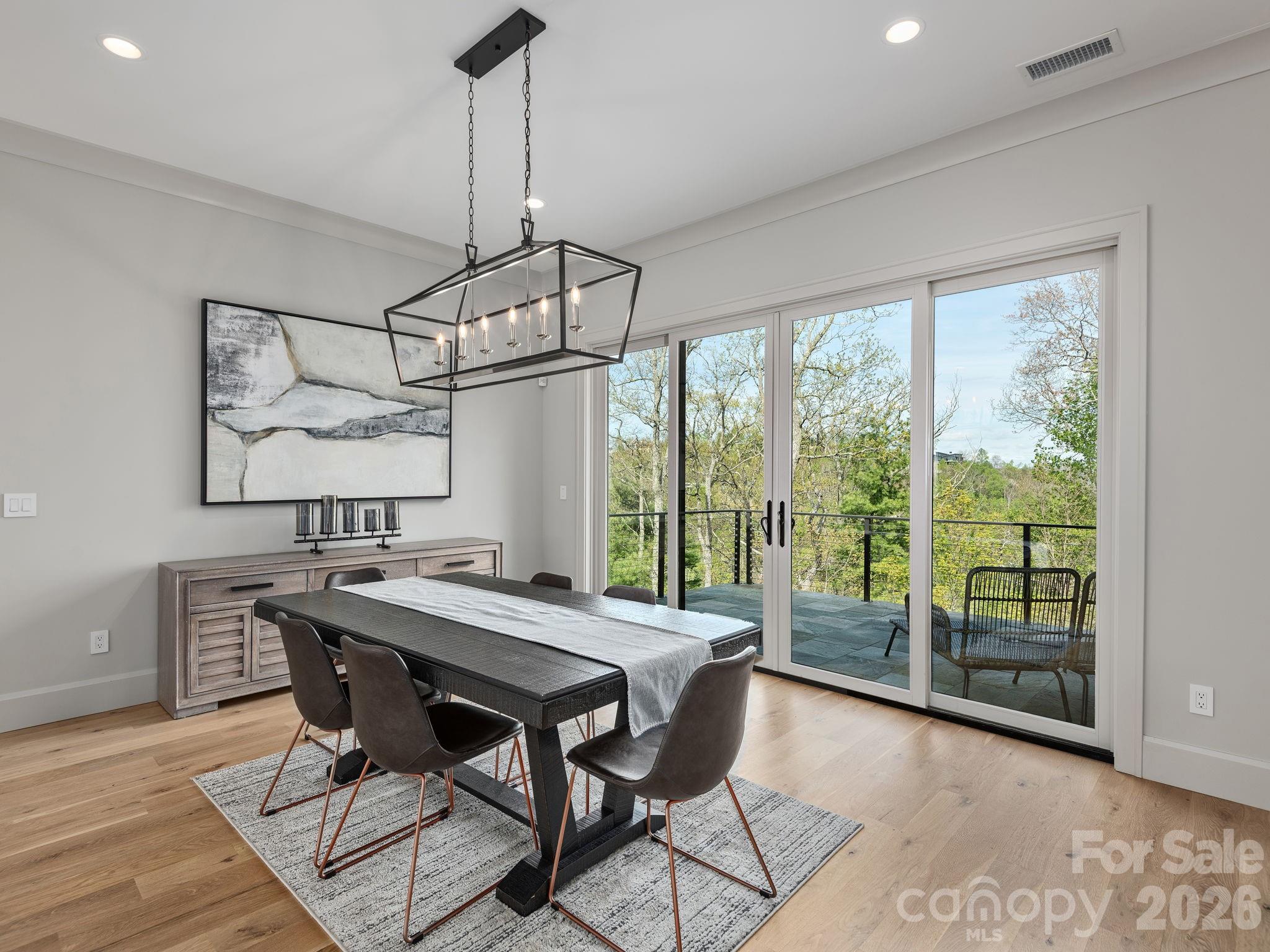 642 Altamont View — Asheville