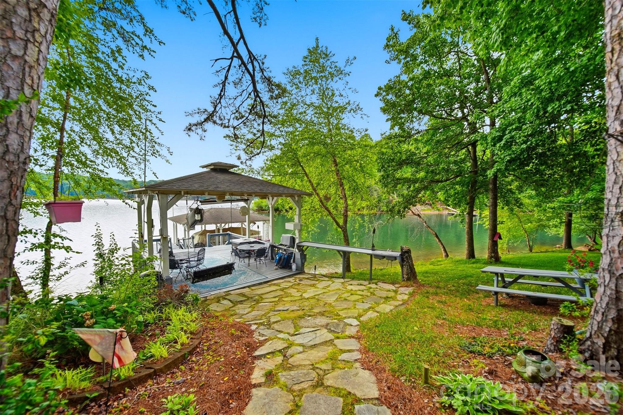 226 Riverwalk Road — Stony Point