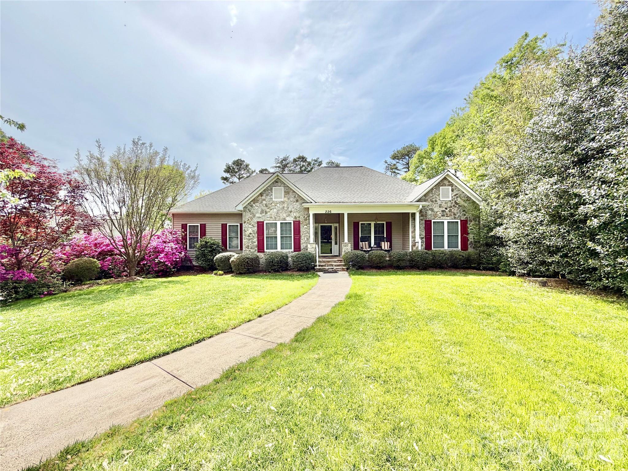 226 Riverwalk Road — Stony Point