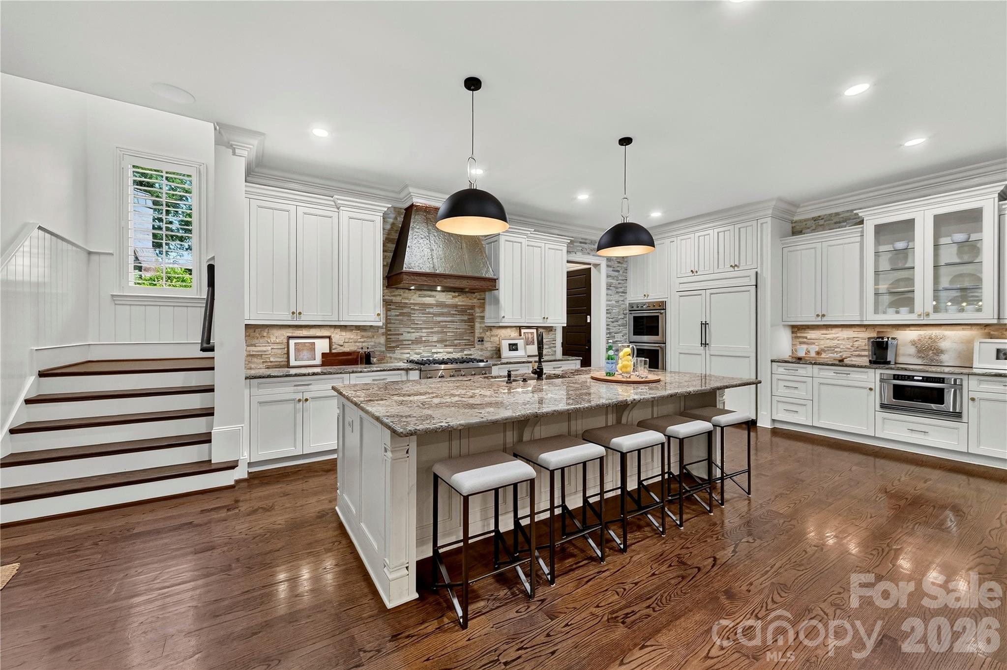 808 Huntington Park Drive — Charlotte