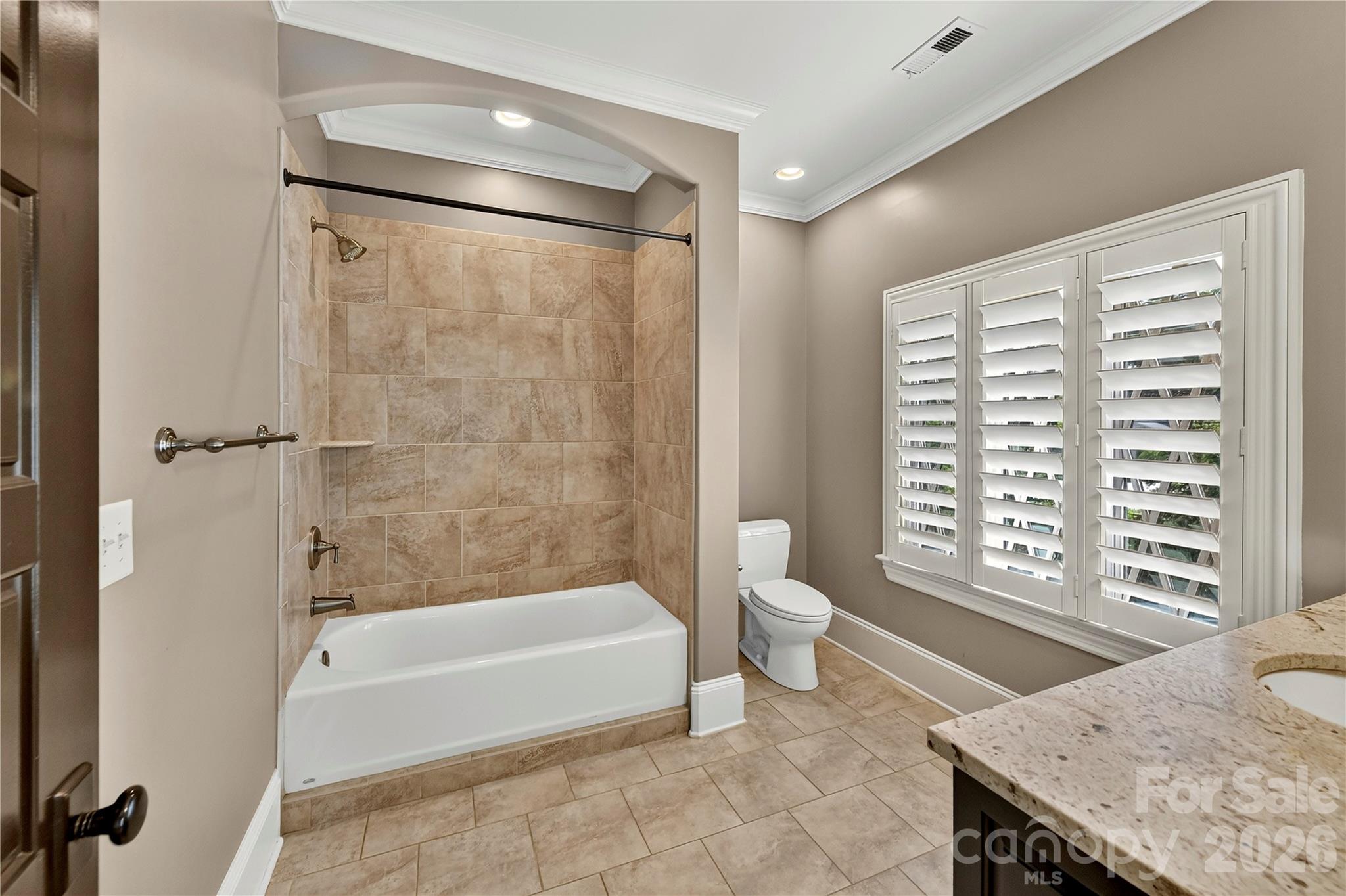 808 Huntington Park Drive — Charlotte