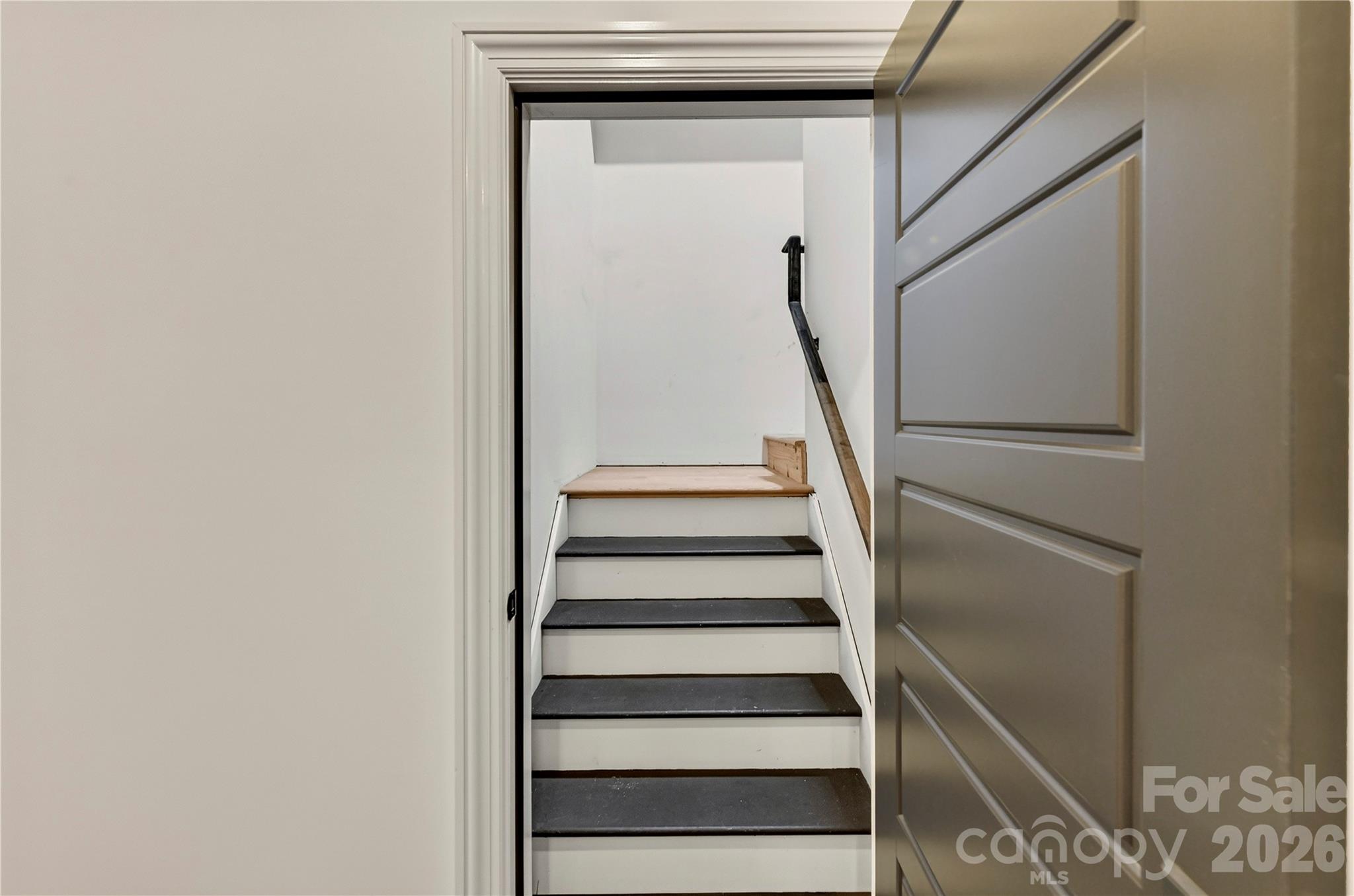 808 Huntington Park Drive — Charlotte