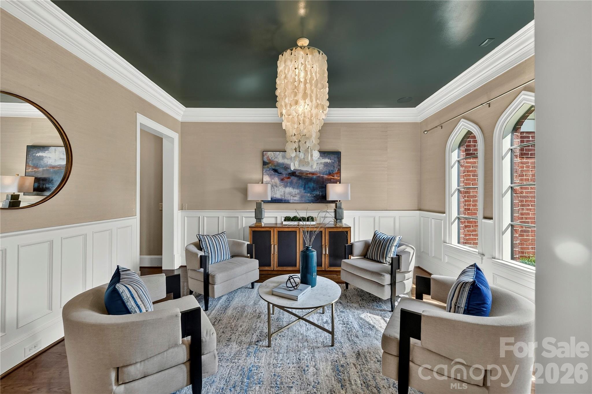 808 Huntington Park Drive — Charlotte