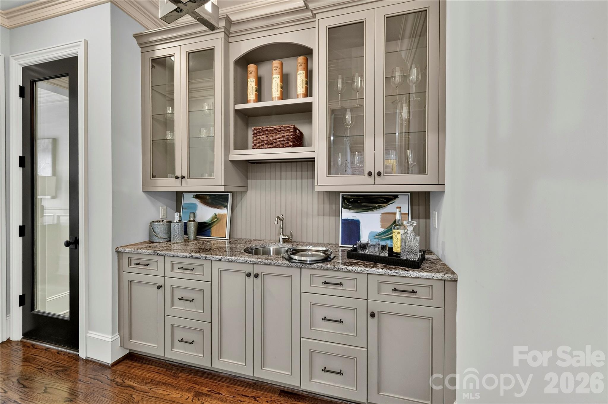 808 Huntington Park Drive — Charlotte