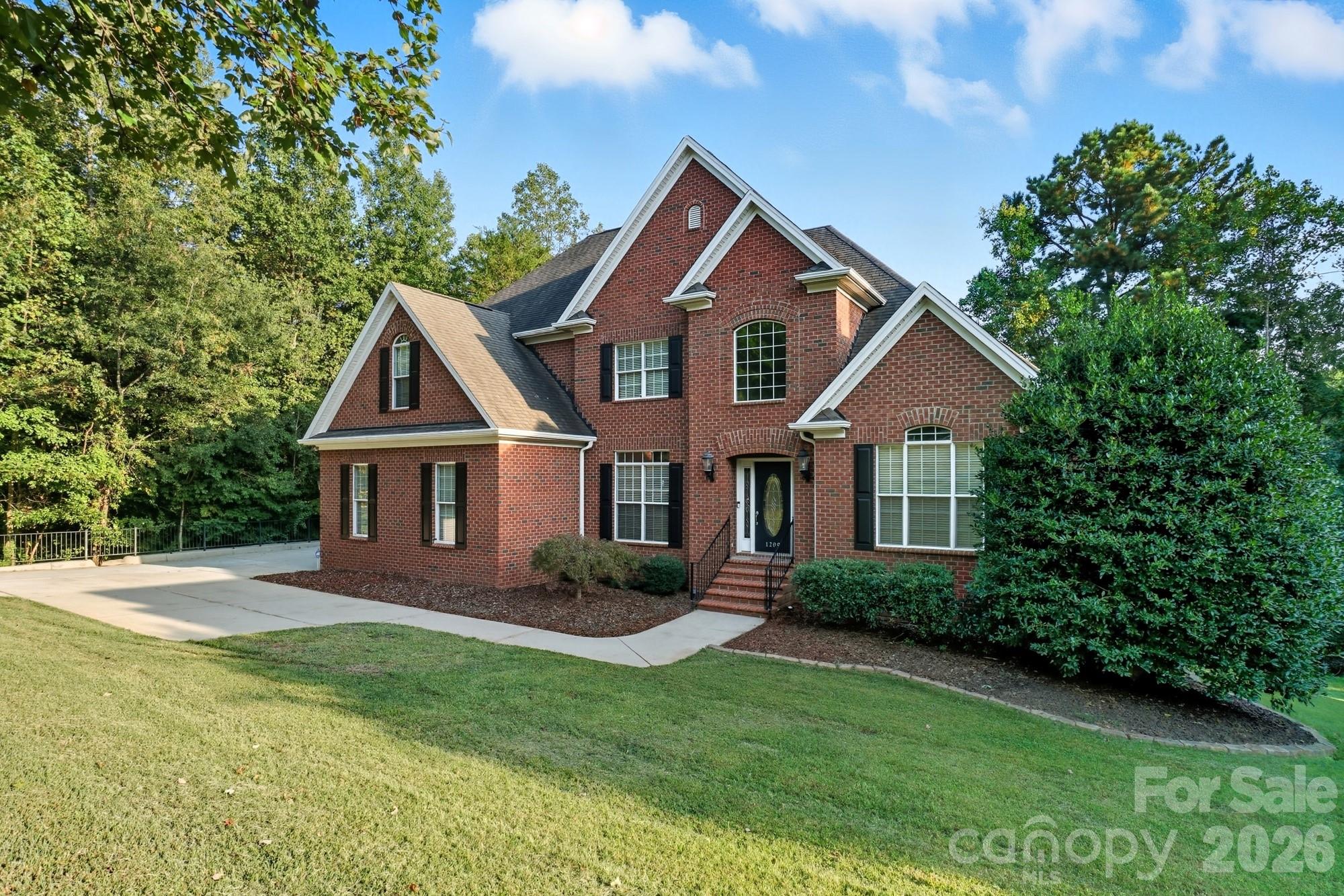 1209 Mossbank Place — Gastonia