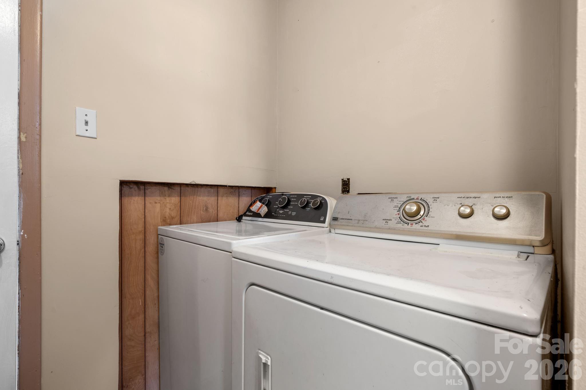 2525 Old Trenton Place — Lenoir