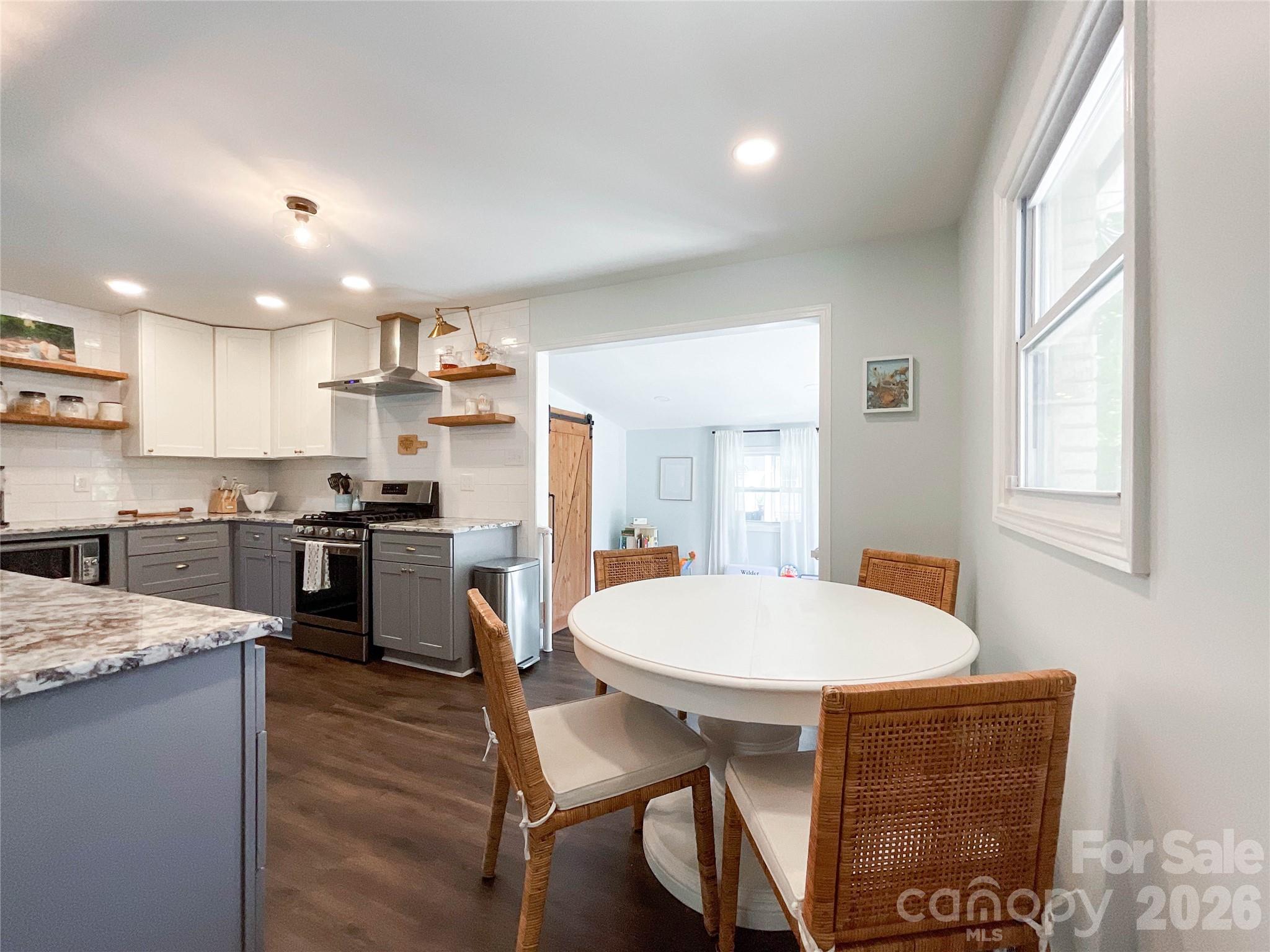 3827 Topsfield Road — Charlotte