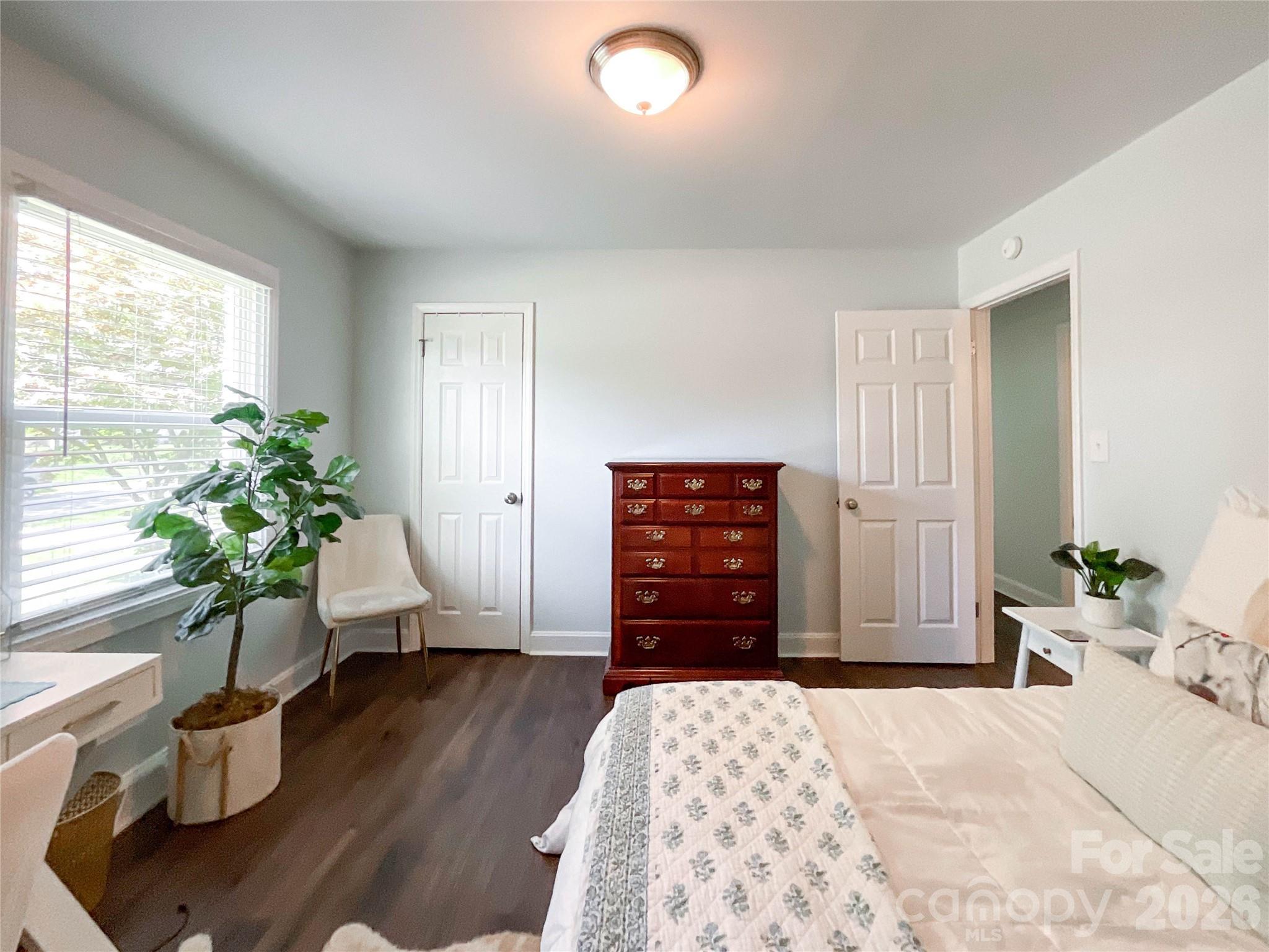 3827 Topsfield Road — Charlotte
