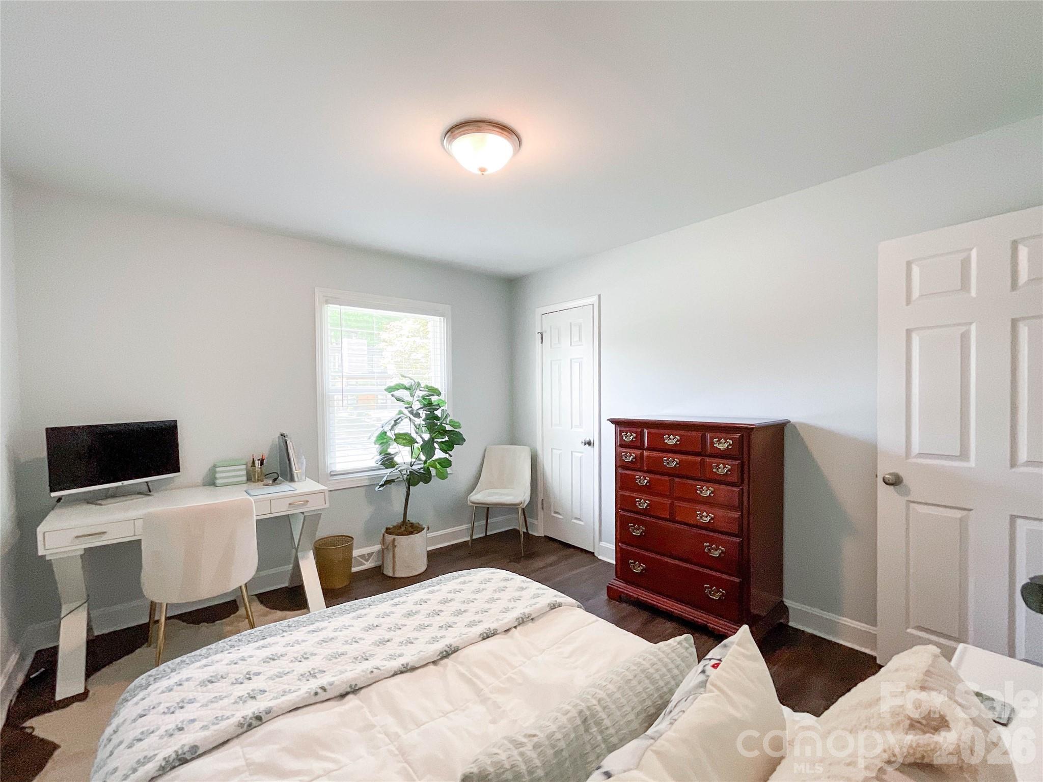 3827 Topsfield Road — Charlotte