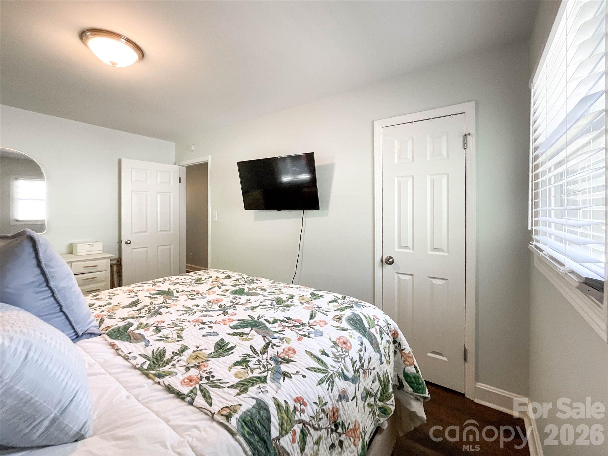 3827 Topsfield Road — Charlotte