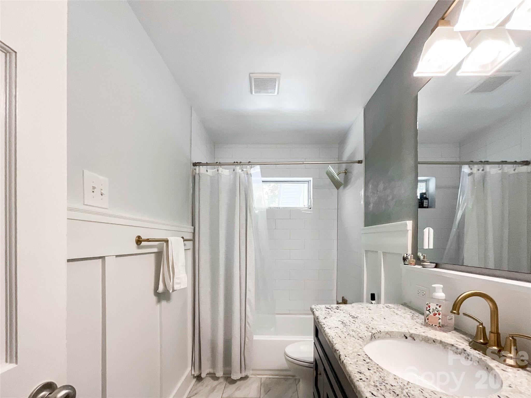 3827 Topsfield Road — Charlotte