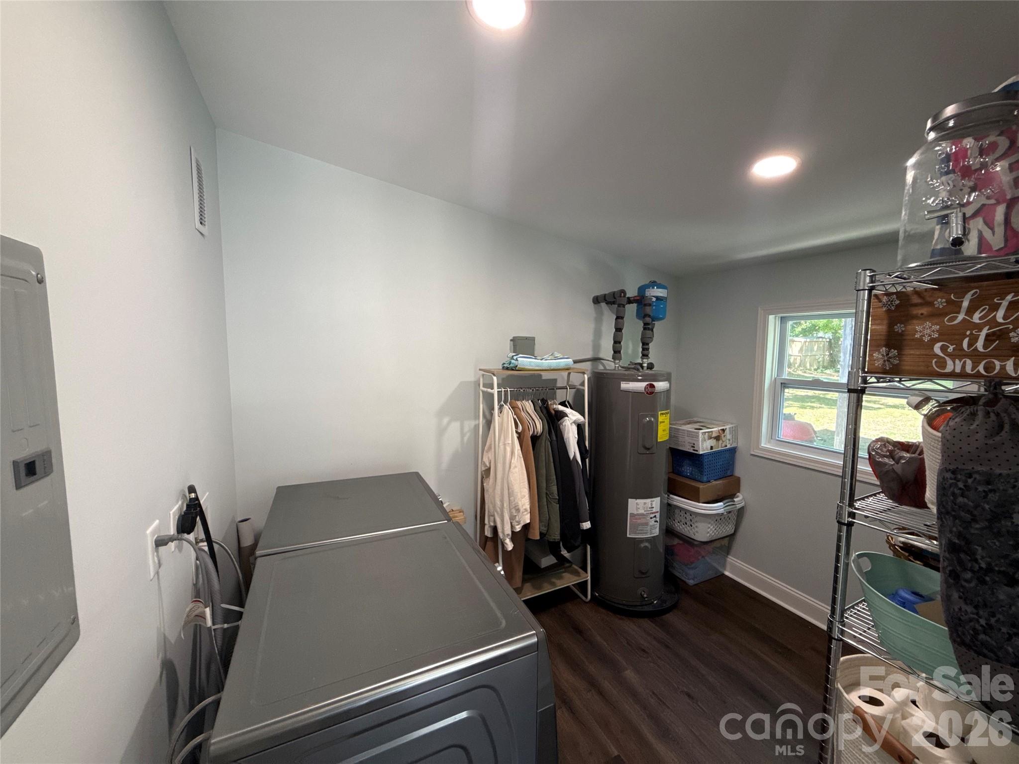 3827 Topsfield Road — Charlotte