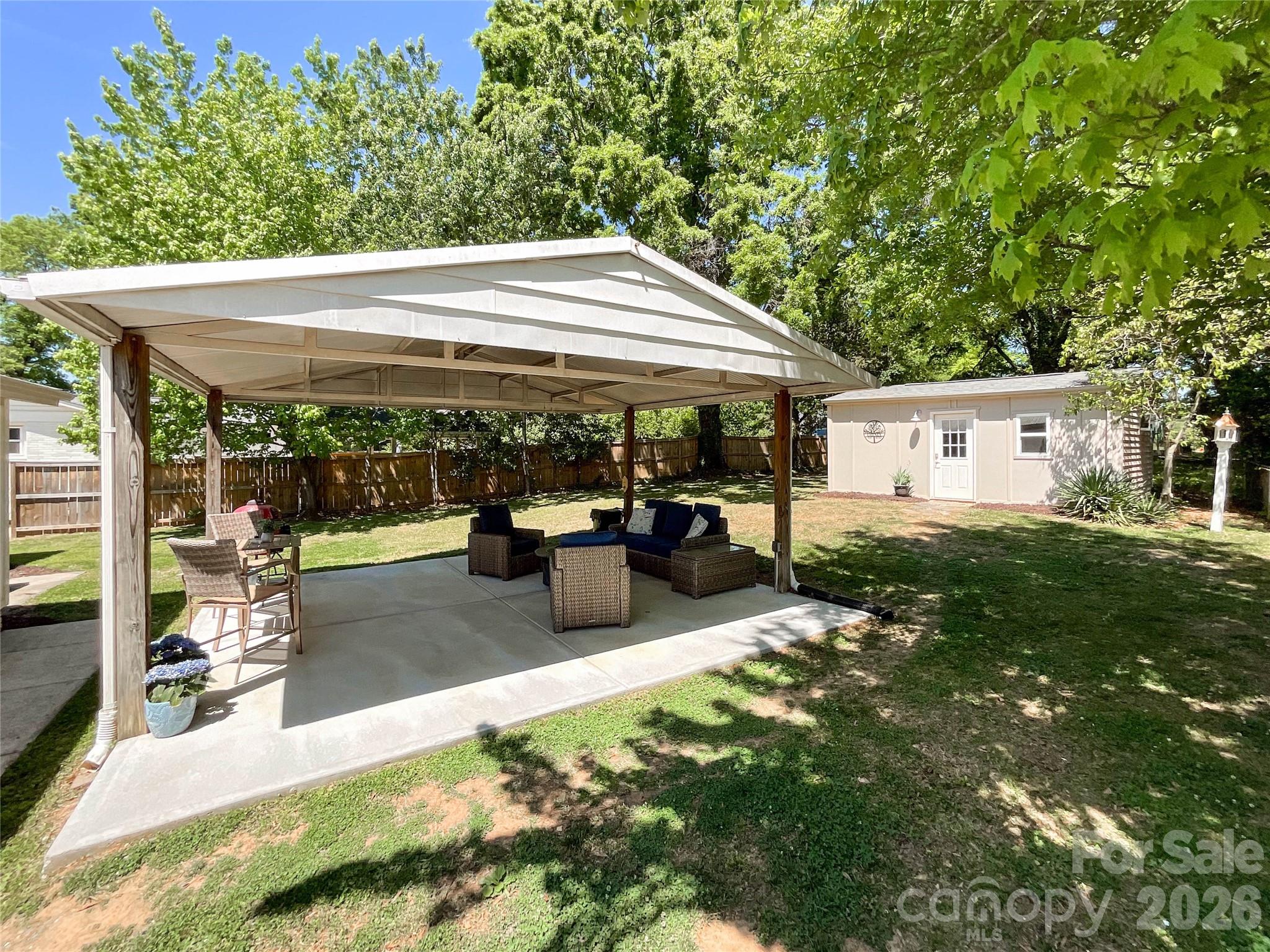 3827 Topsfield Road — Charlotte