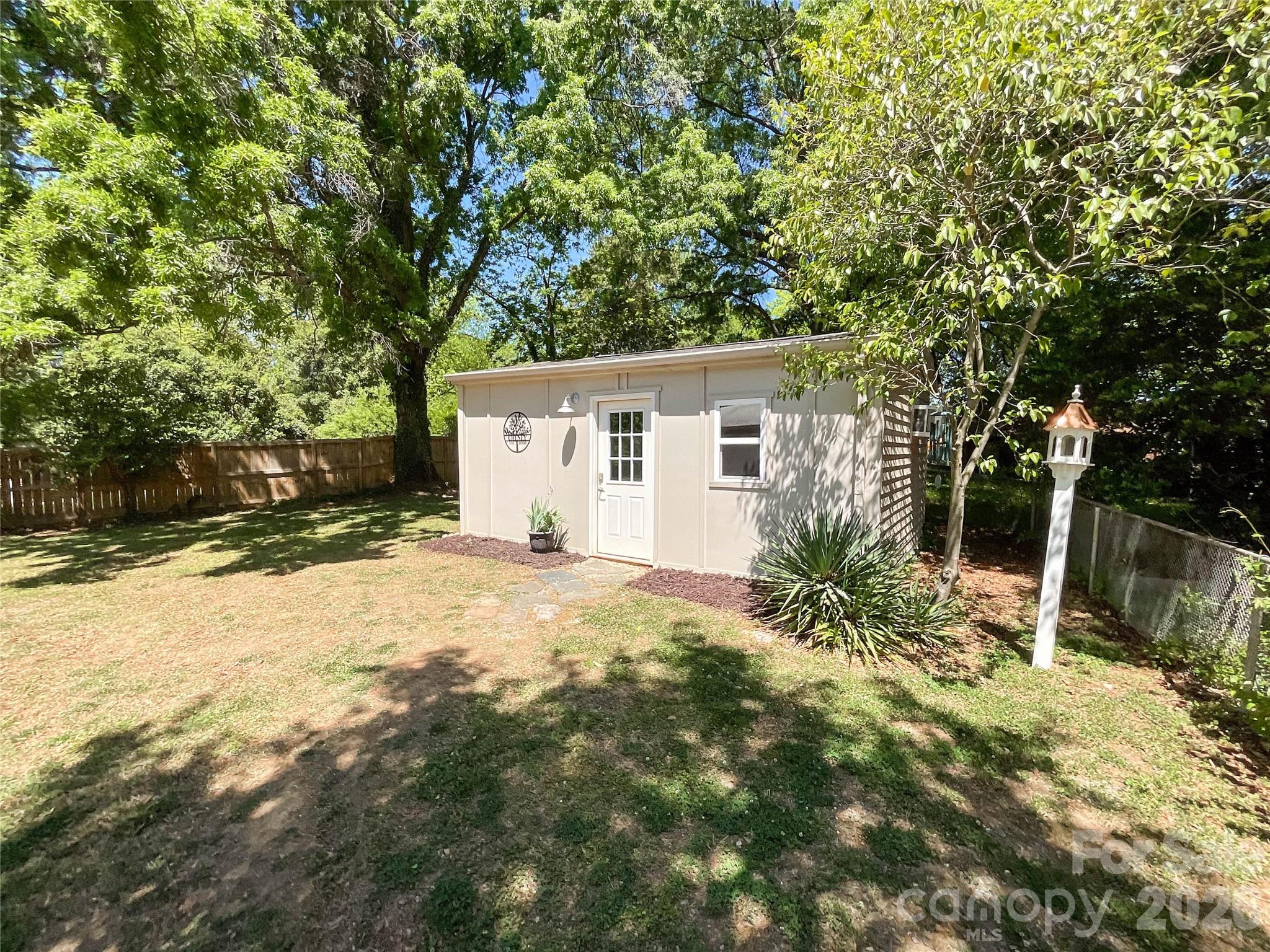 3827 Topsfield Road — Charlotte