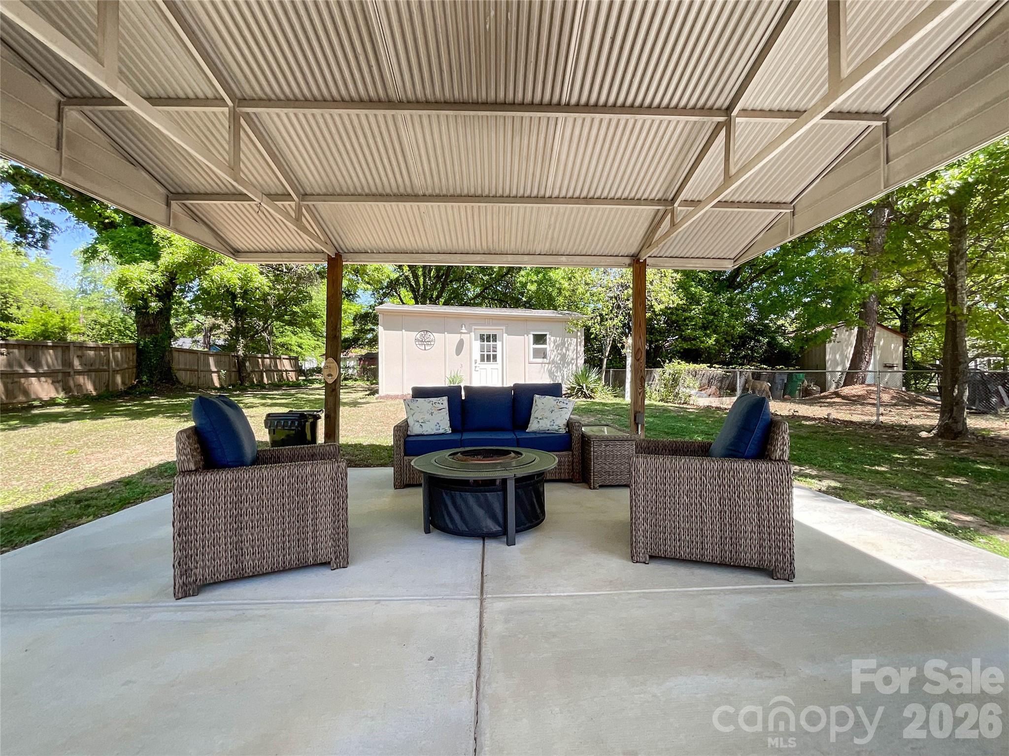 3827 Topsfield Road — Charlotte
