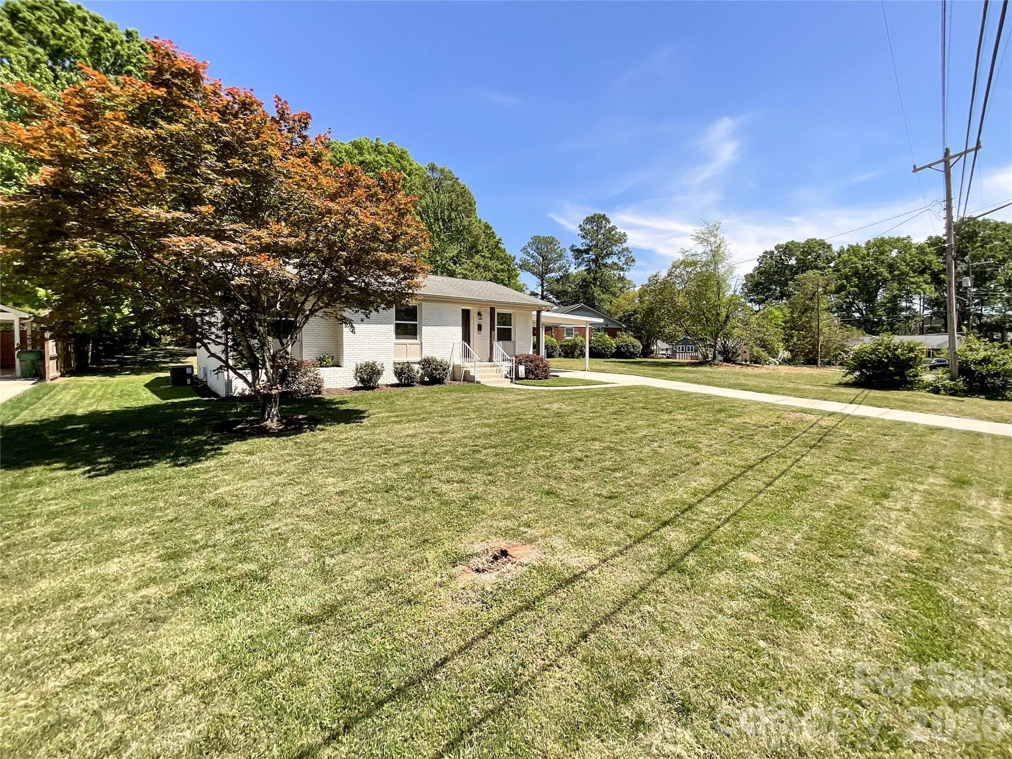 3827 Topsfield Road — Charlotte