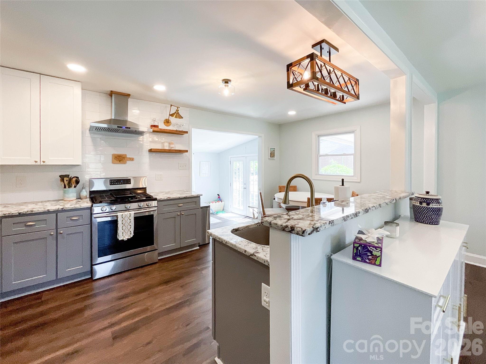3827 Topsfield Road — Charlotte