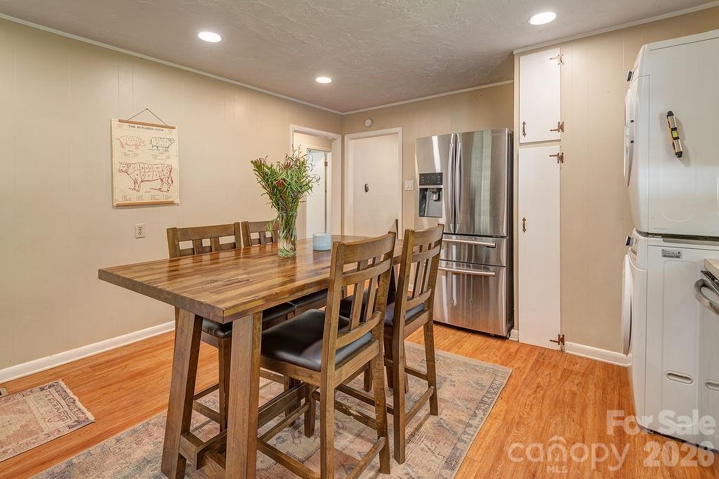 24 Forest Lane — Black Mountain