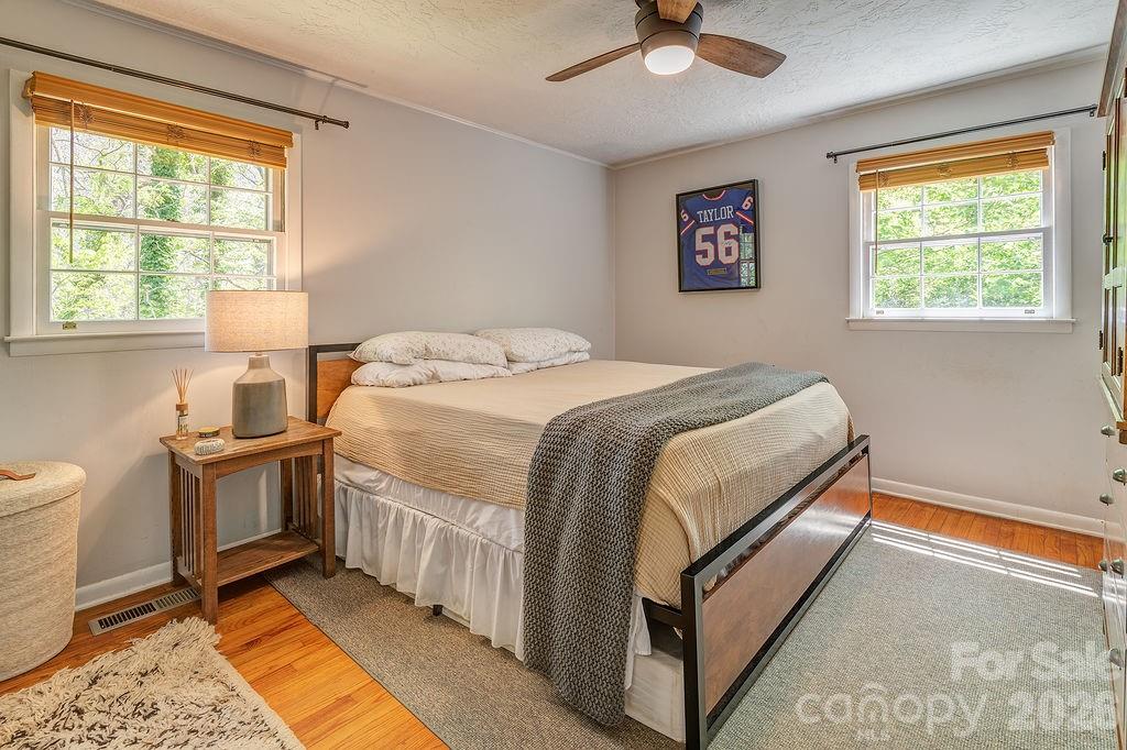 24 Forest Lane — Black Mountain