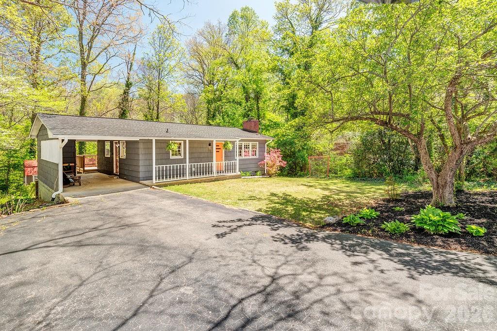 24 Forest Lane — Black Mountain