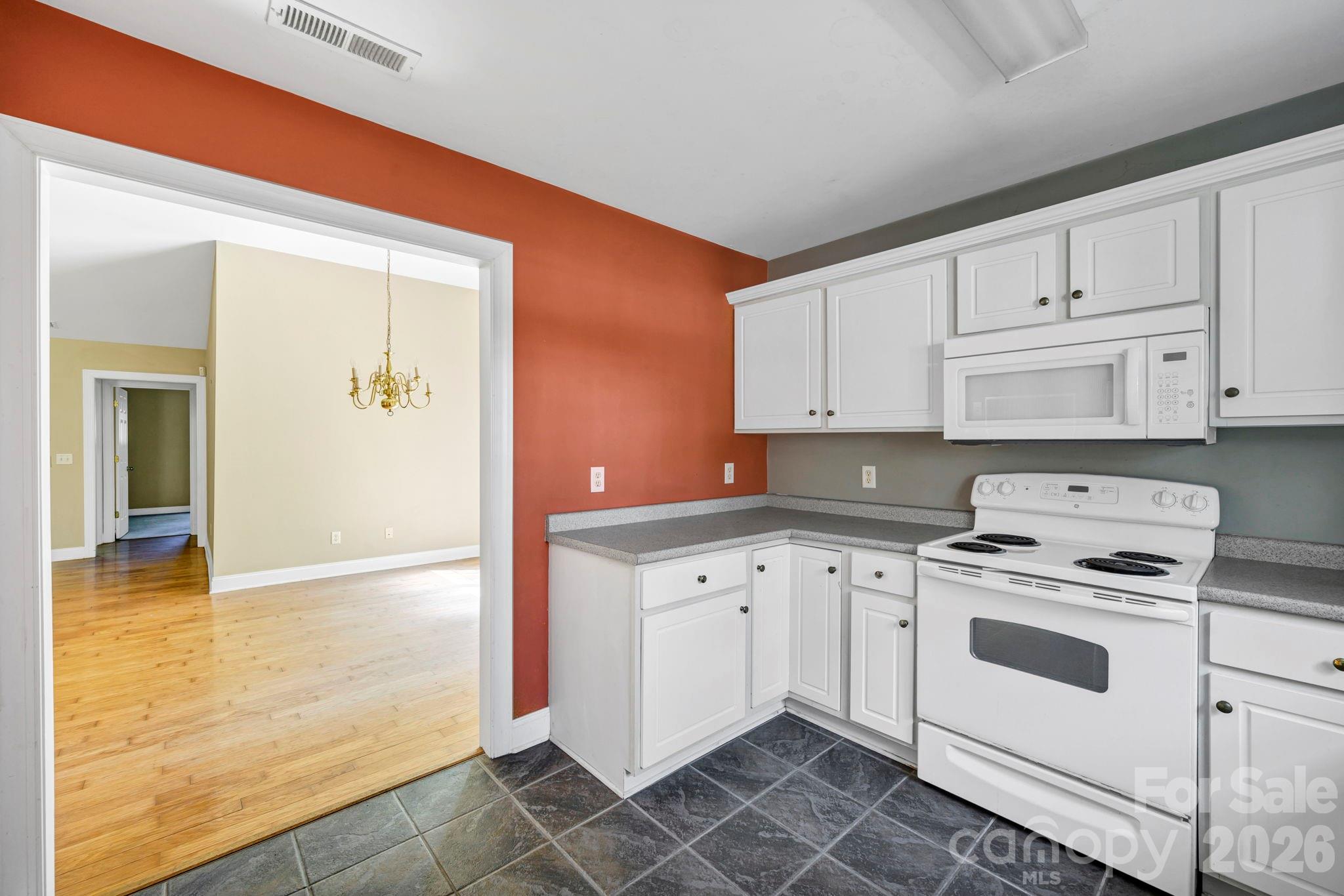4979 Glen Cove Drive — Southport