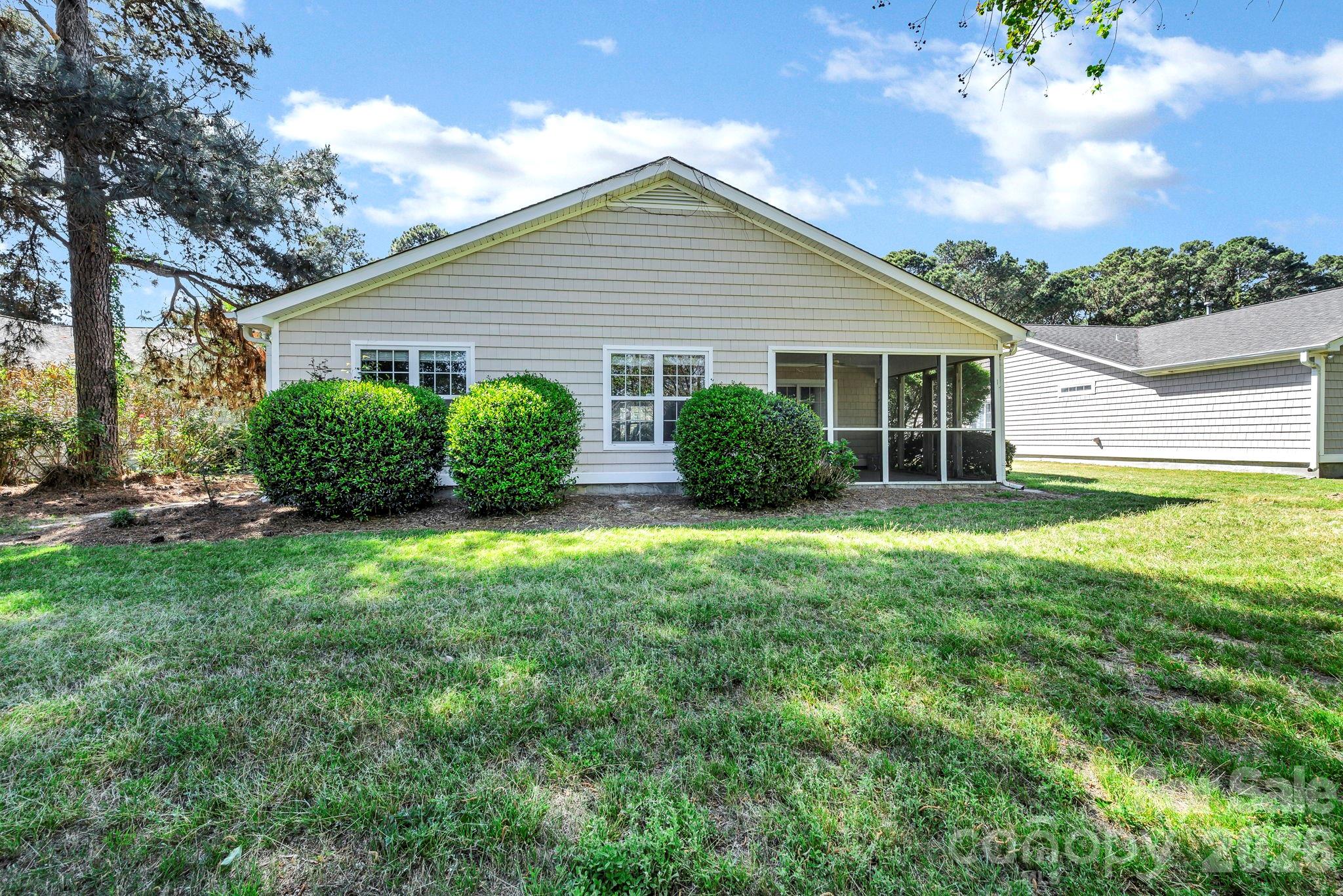 4979 Glen Cove Drive — Southport