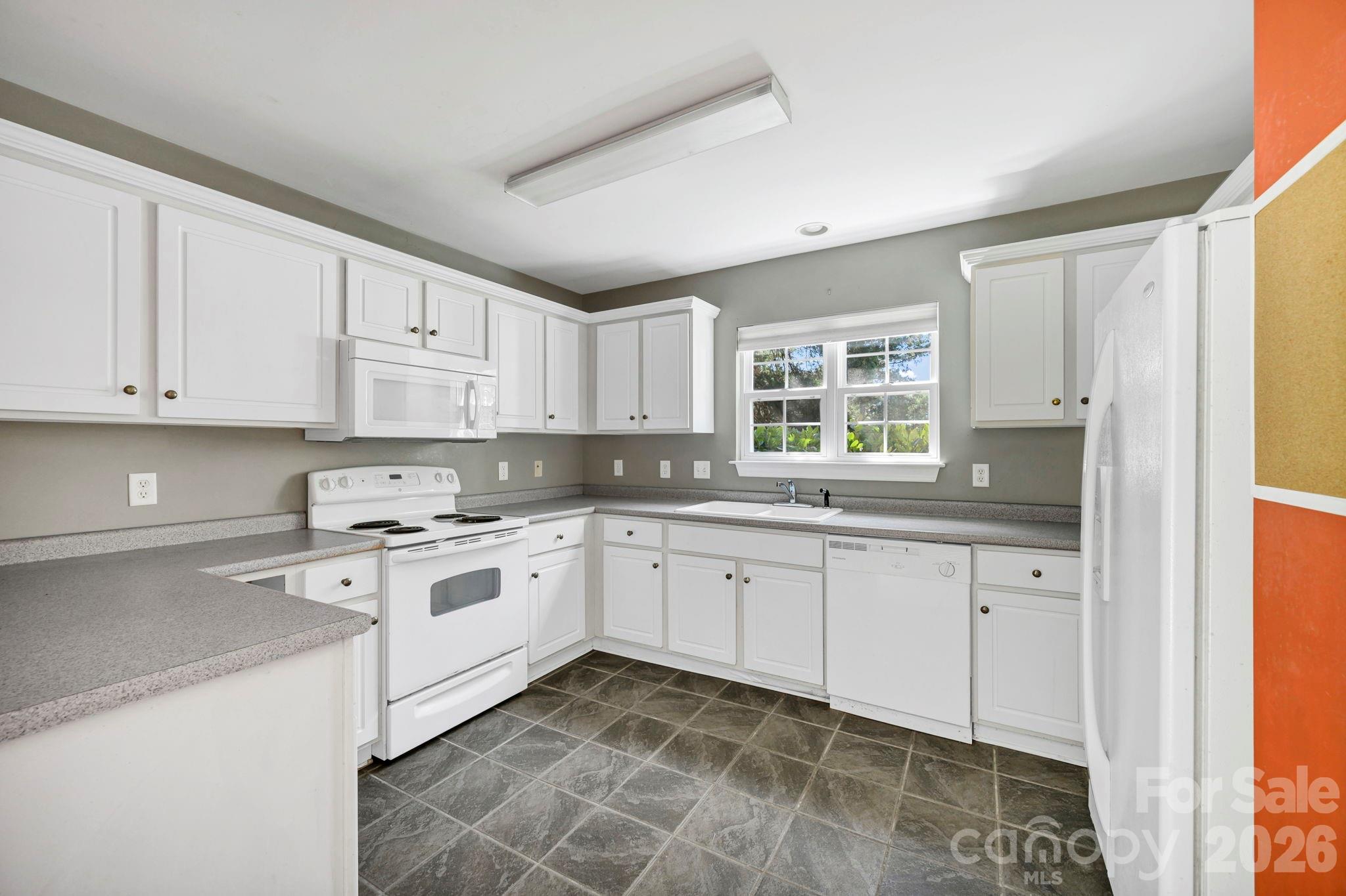 4979 Glen Cove Drive — Southport
